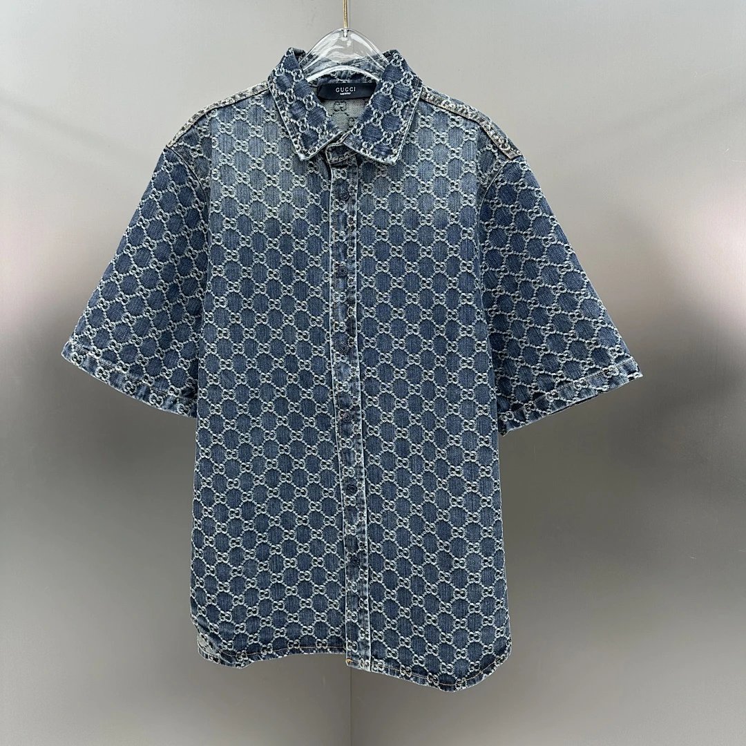 Louis Vuitton Tee — W2CFinds curated find