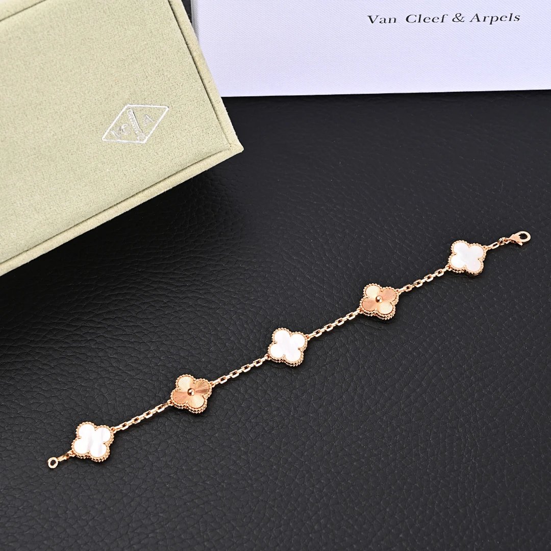 Van Cleef Arpels bracelet