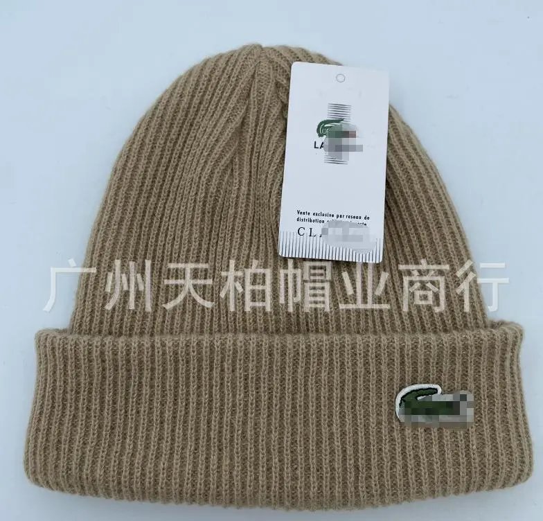 Lacoste 16