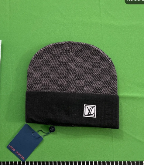 LV 09