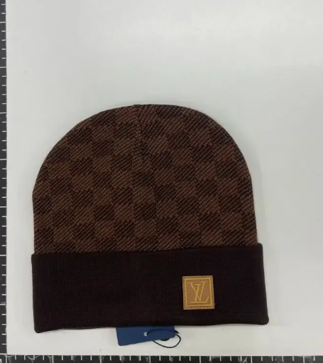 LV 08