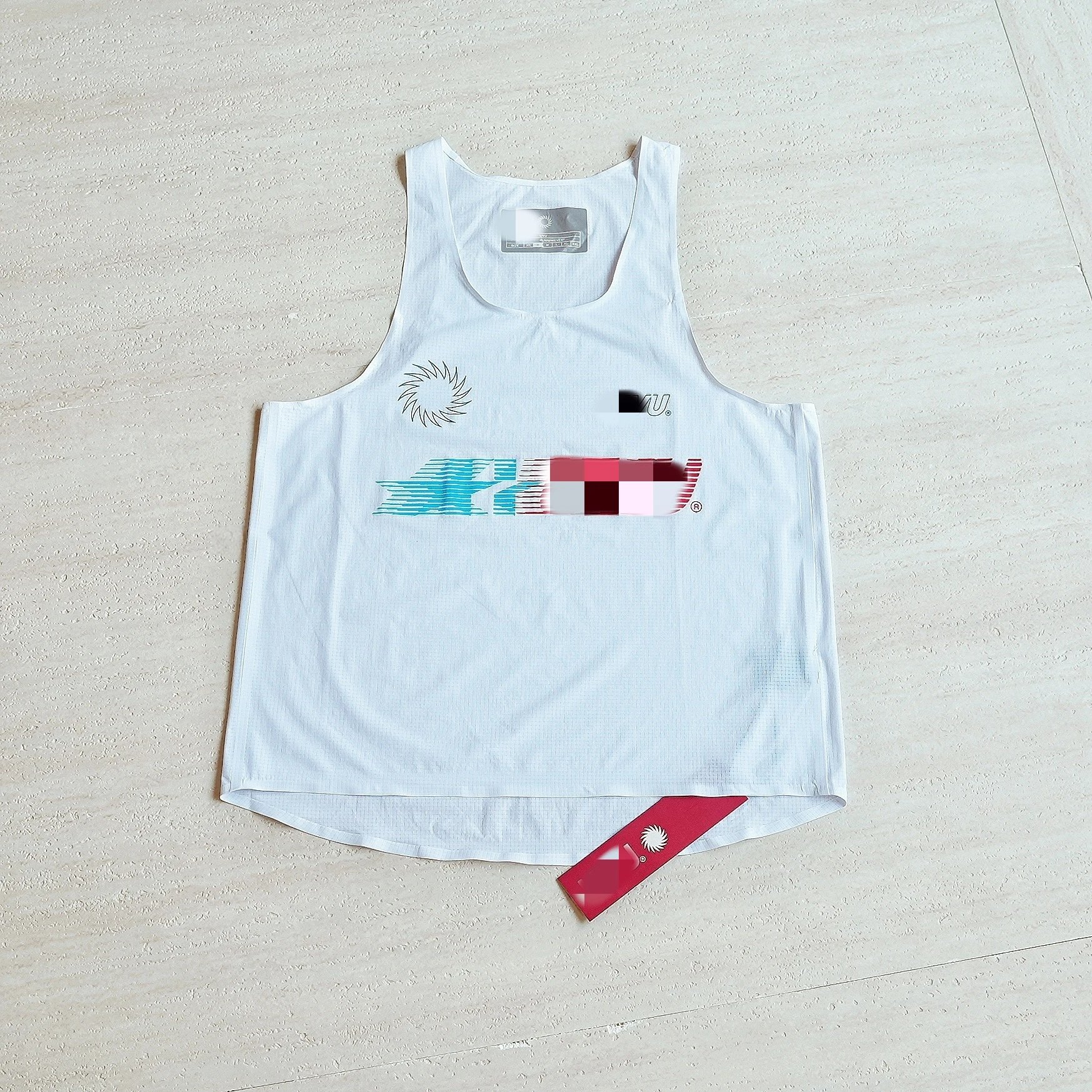 White Performance Tank Top With Sun Logo And Striped Graphic