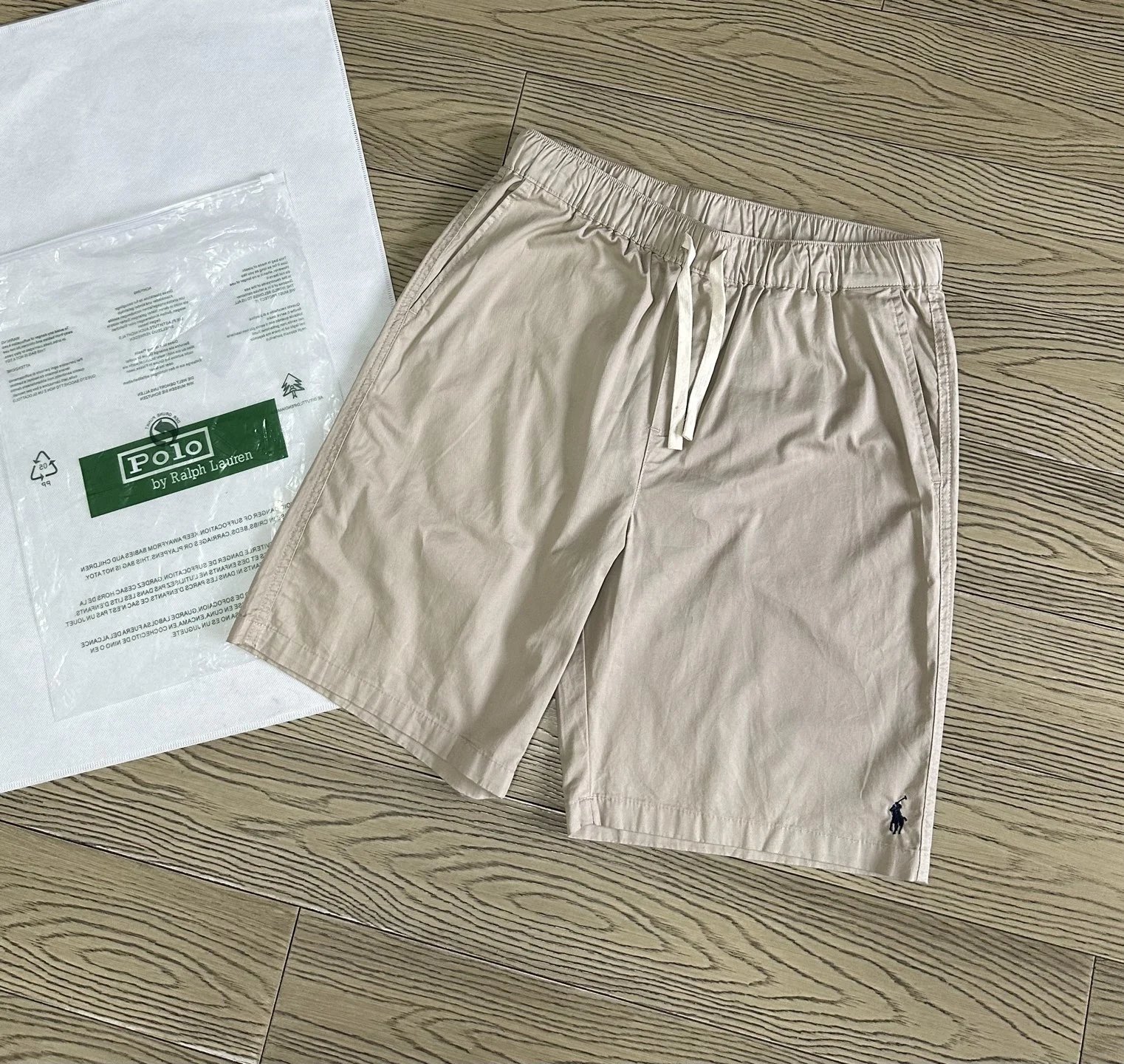 Khaki khaki