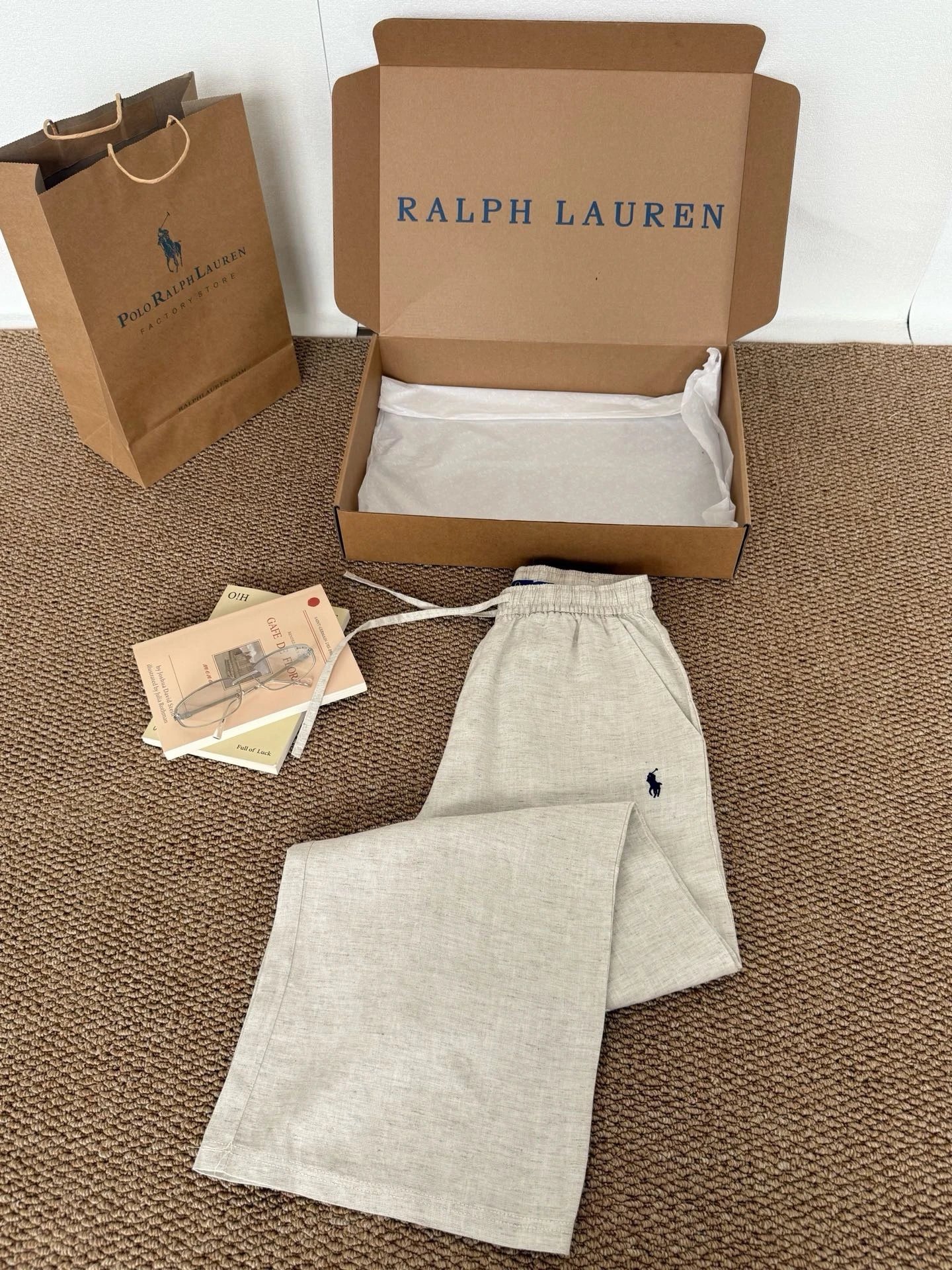 Khaki khaki