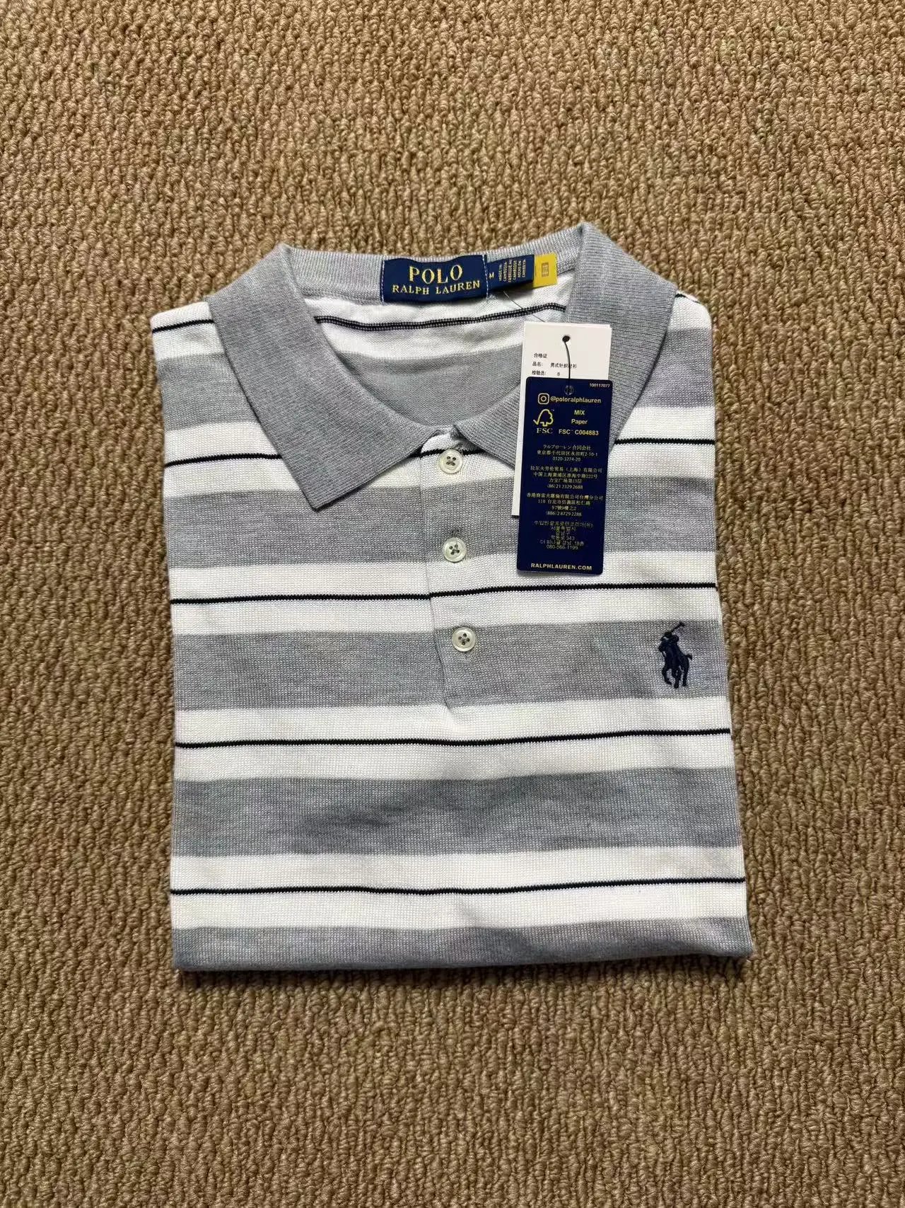 Light gray stripes
