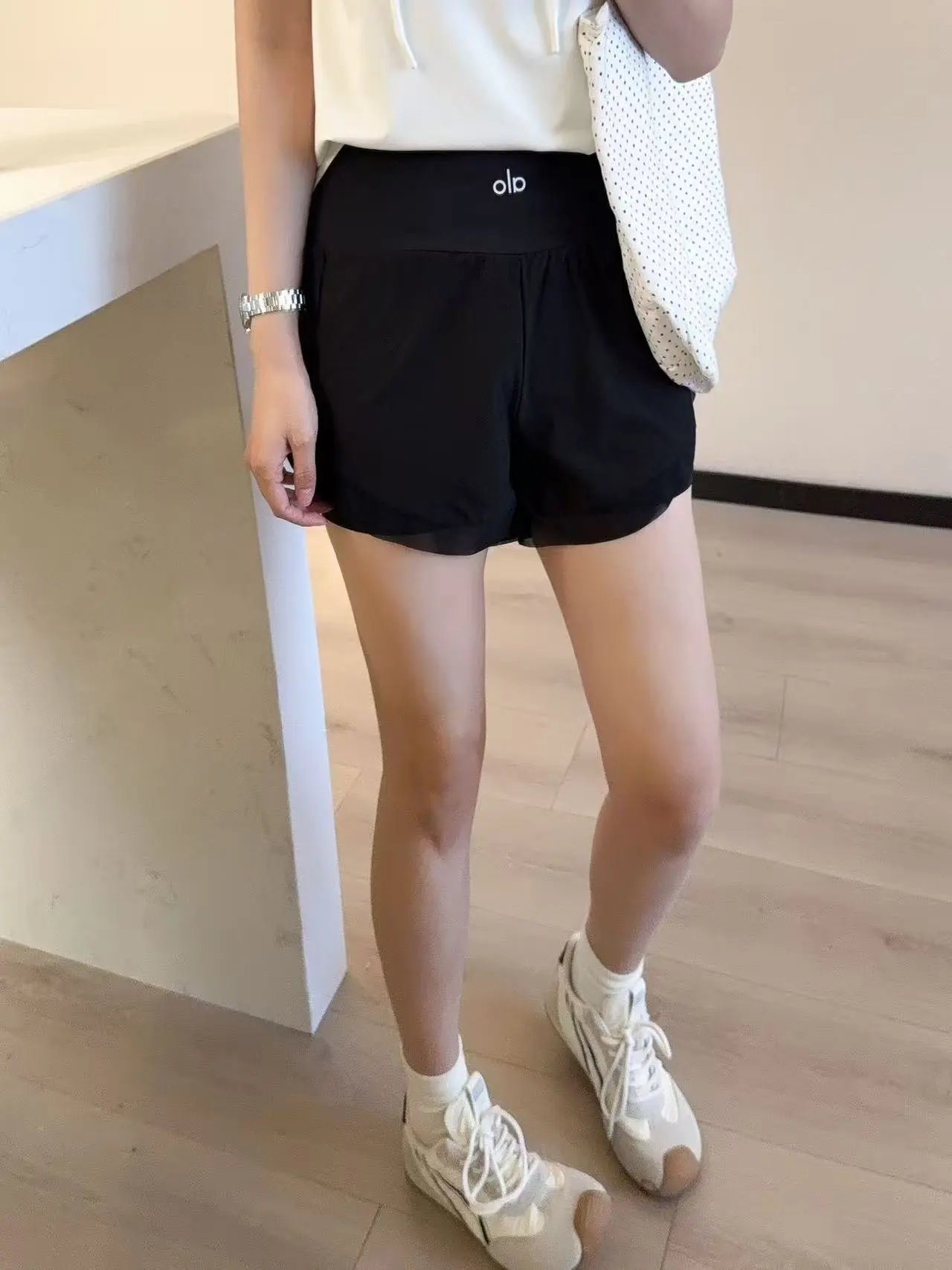 alo Shorts High-Waisted Layered Athletic — 26