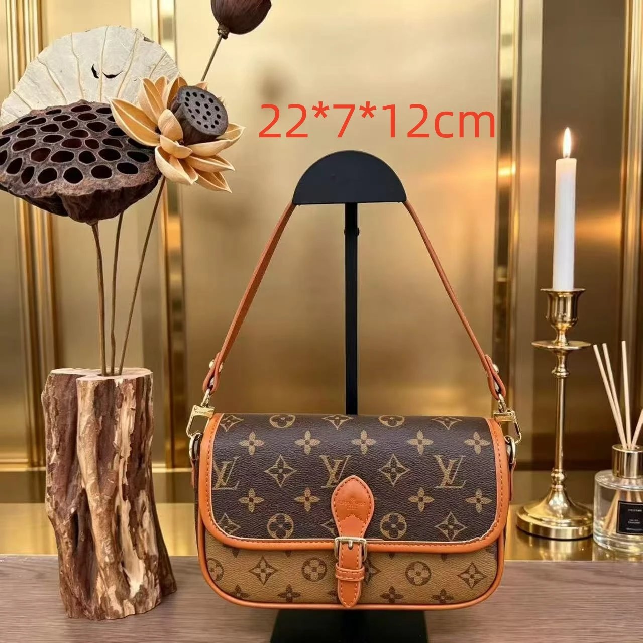 Gucci Assorted monogram bags — 19