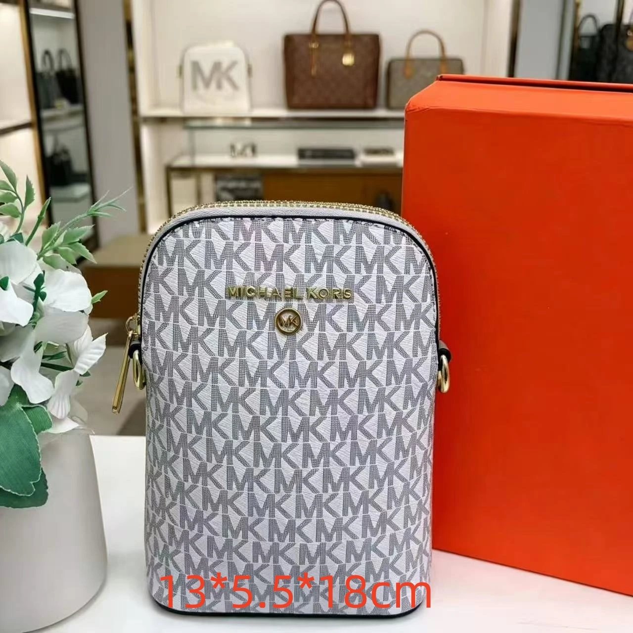 Gucci Assorted monogram bags — 13