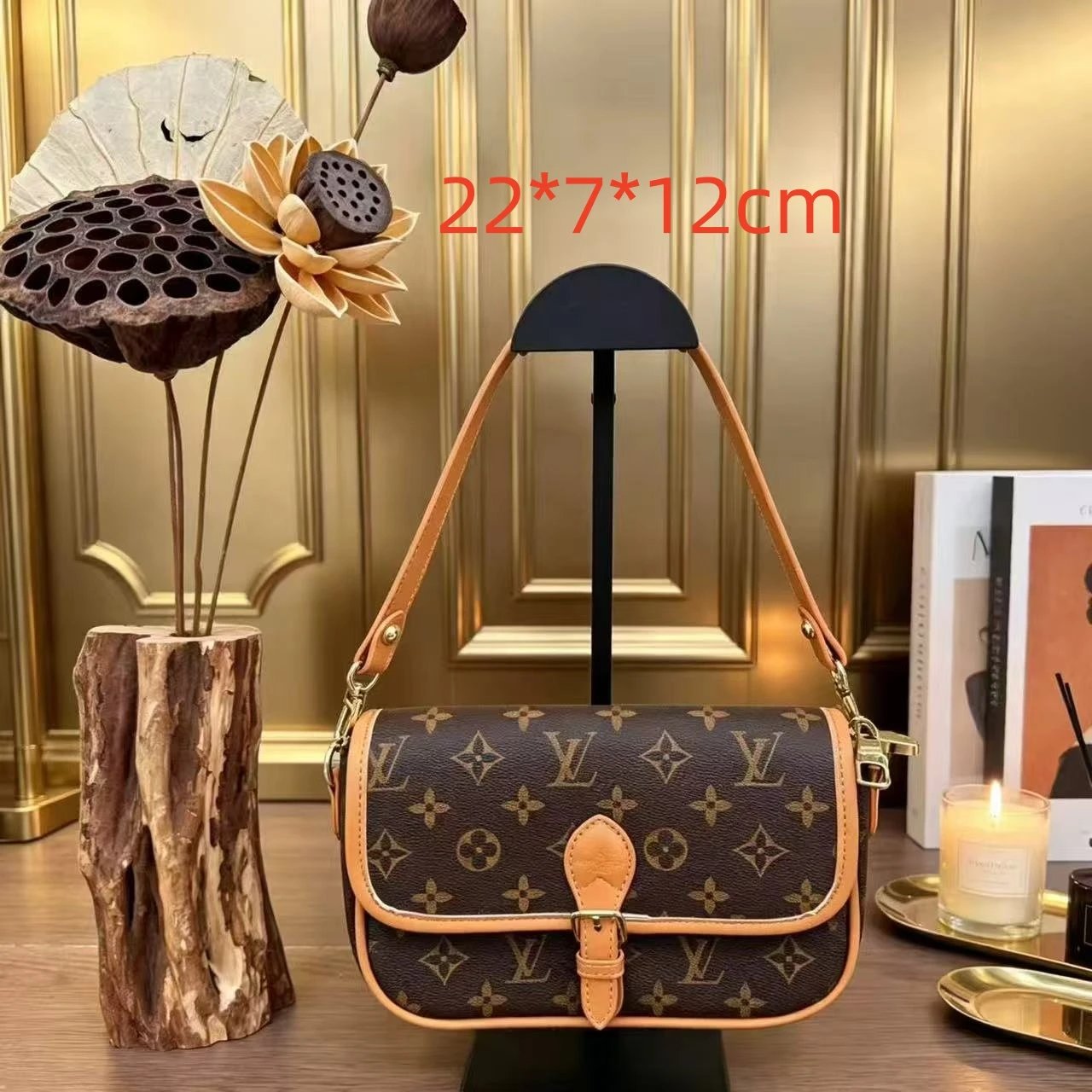 Gucci Assorted monogram bags — 20