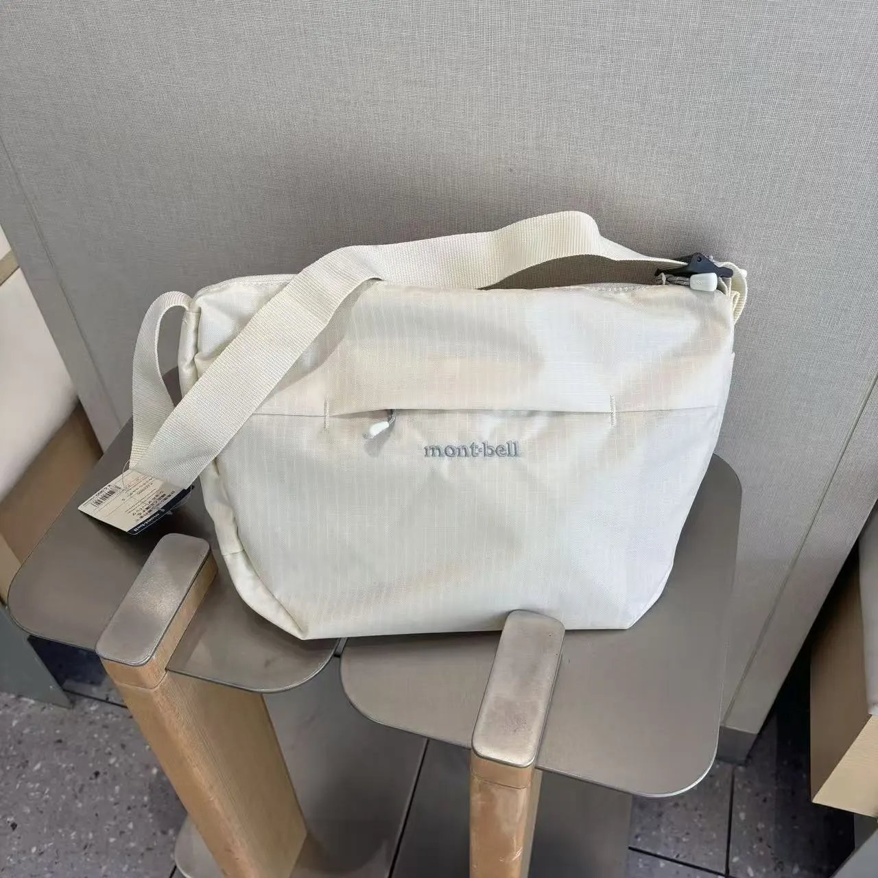 mont-bell Crossbody Bags Portable Light Pack 18 — 16