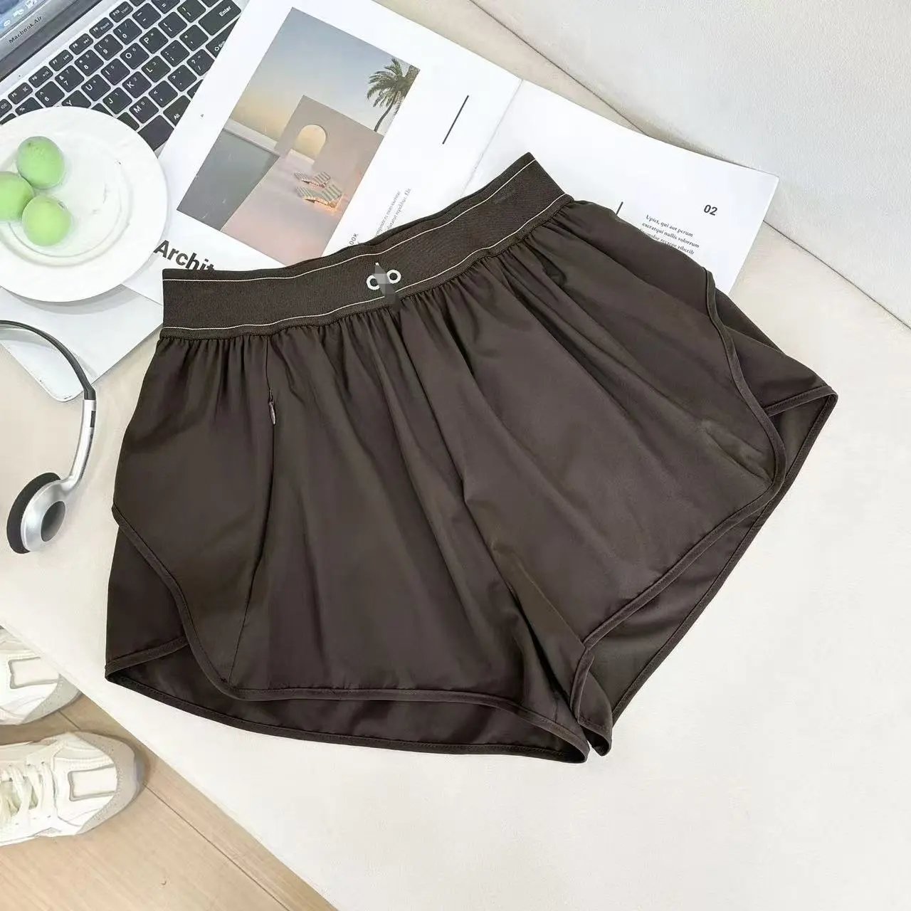 alo Shorts High-Waisted Layered Athletic — 18