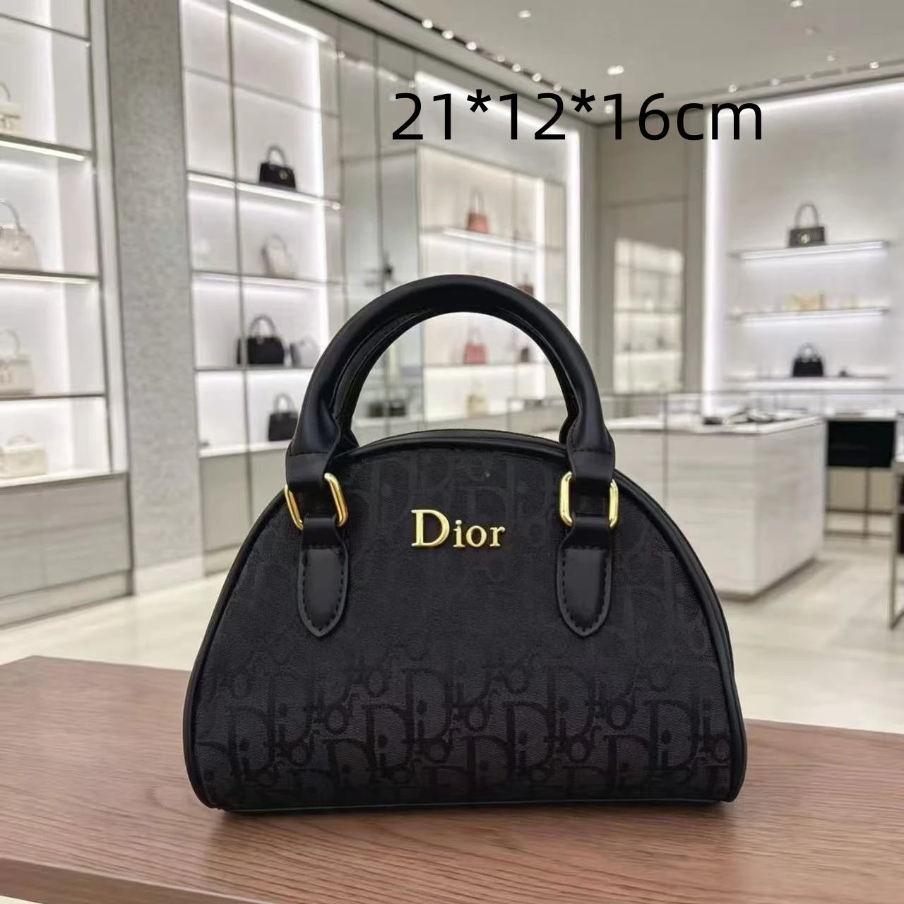 Louis Vuitton Shoulder Bags Monogram Flap Chain Bag — 16