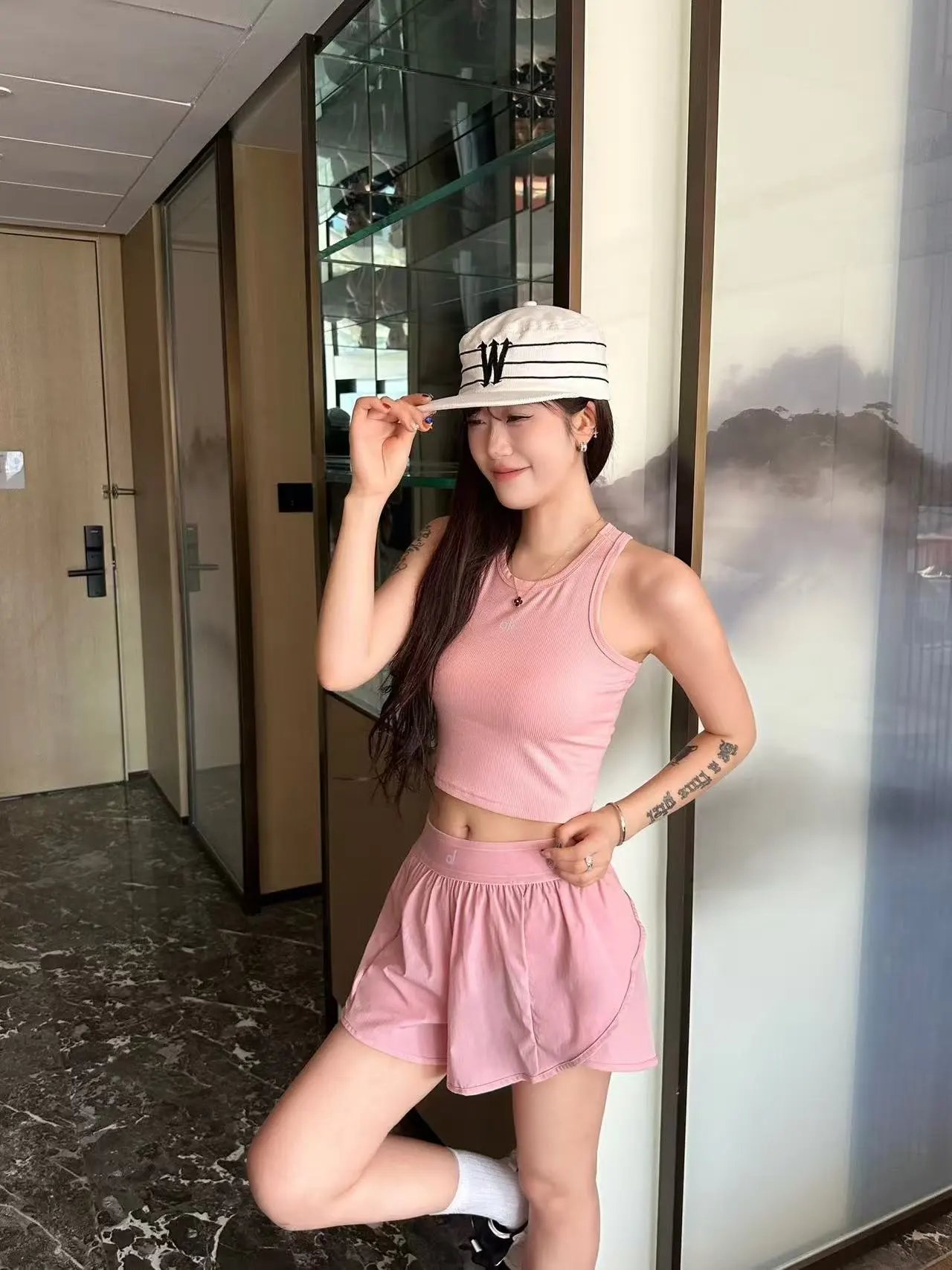 alo Shorts High-Waisted Layered Athletic — 20