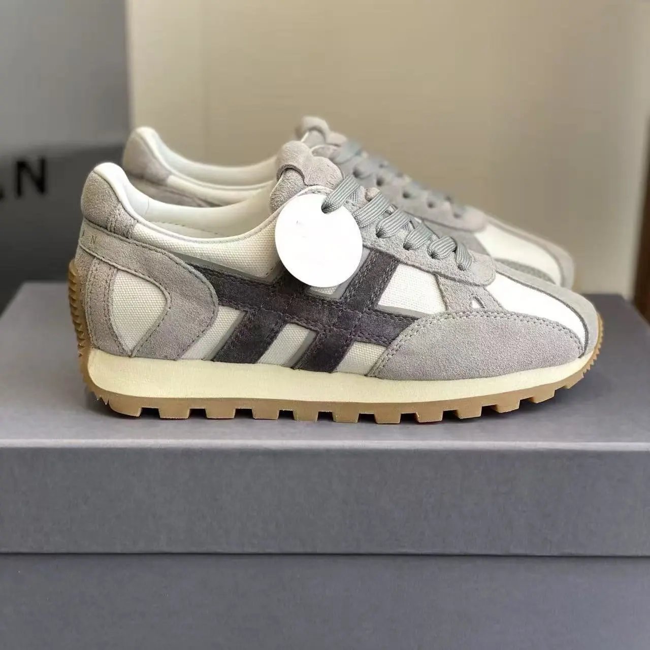Hogan Sneakers Suede H-logo lace-up — 7