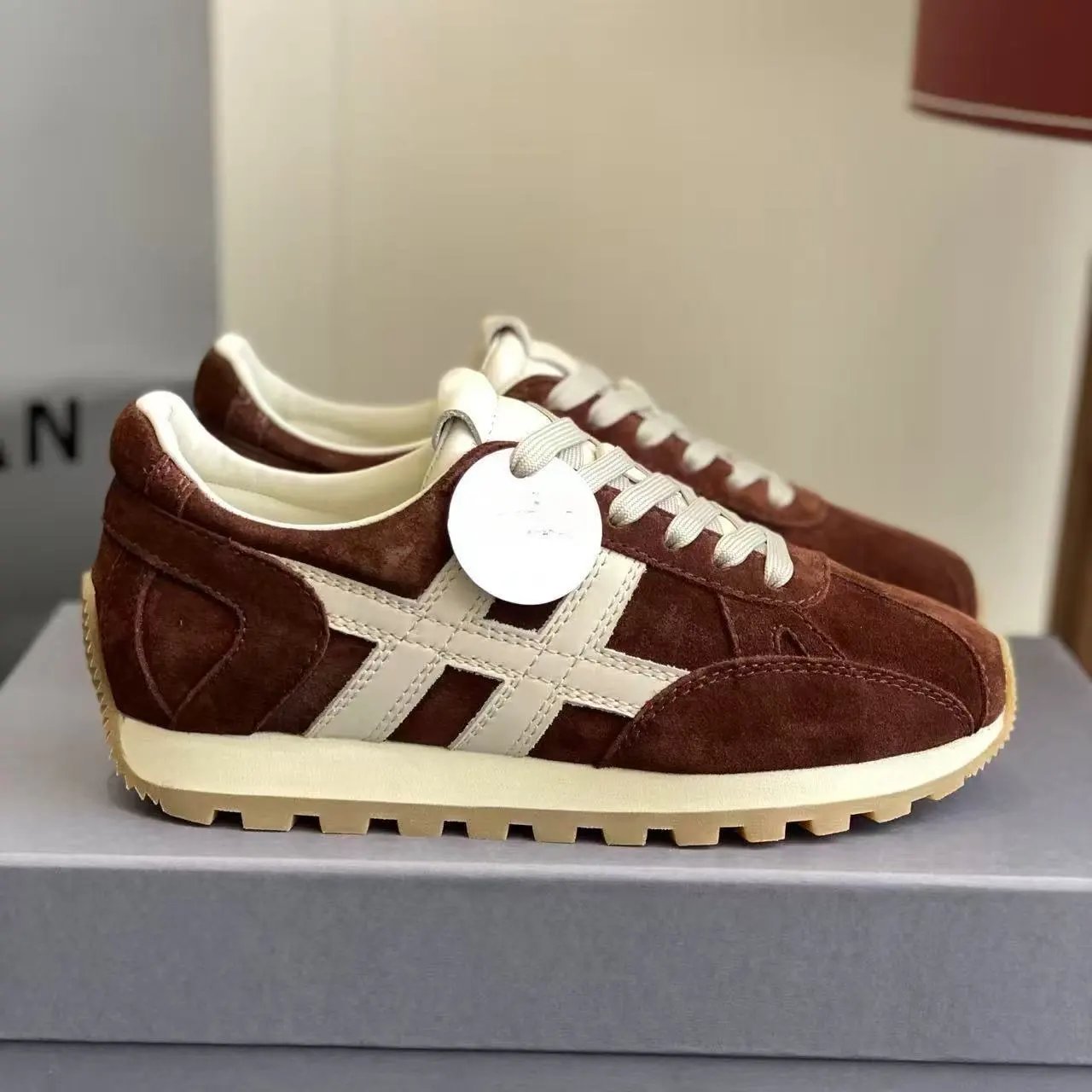 Hogan Sneakers Suede H-logo lace-up — 9