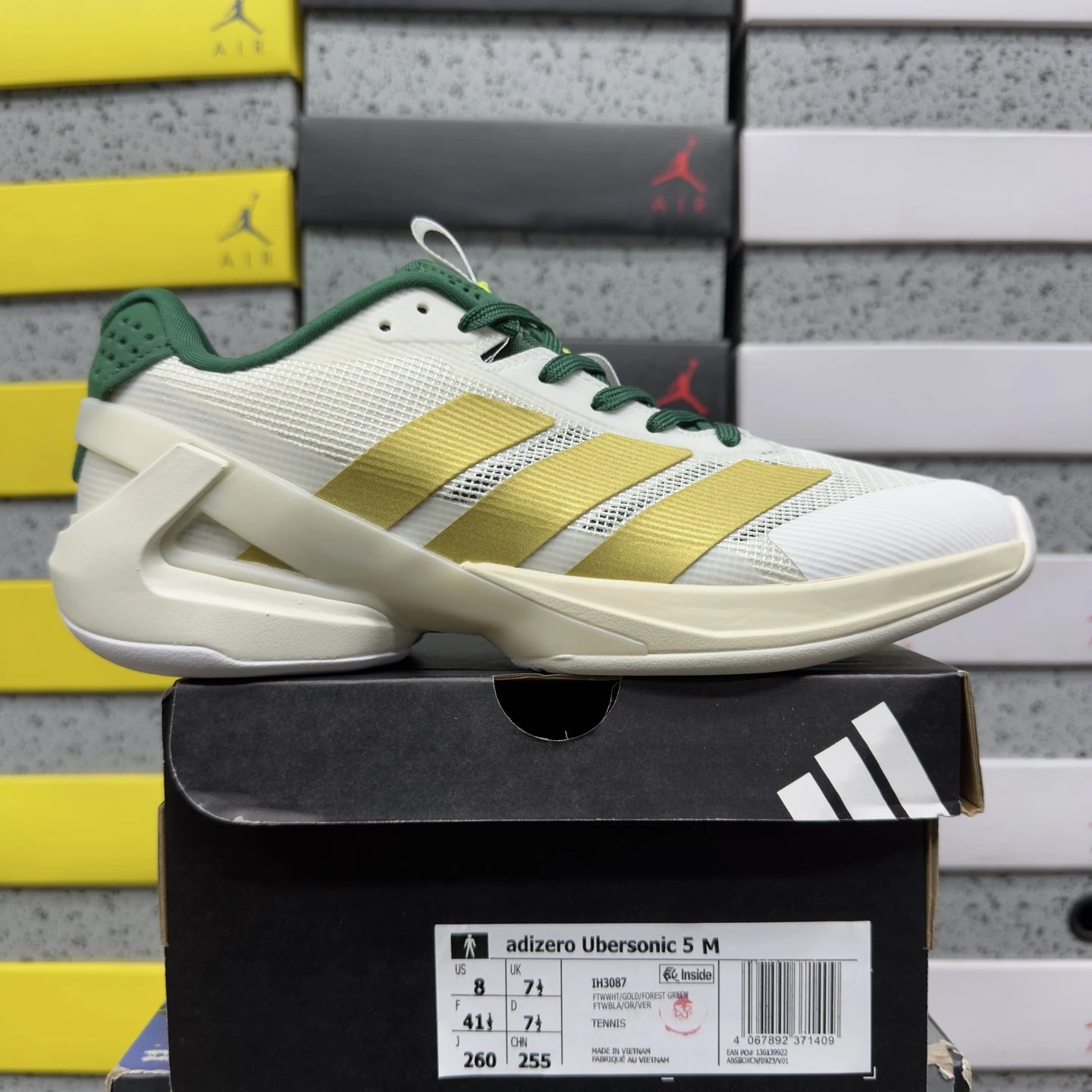 IH3087 meters white green yellow