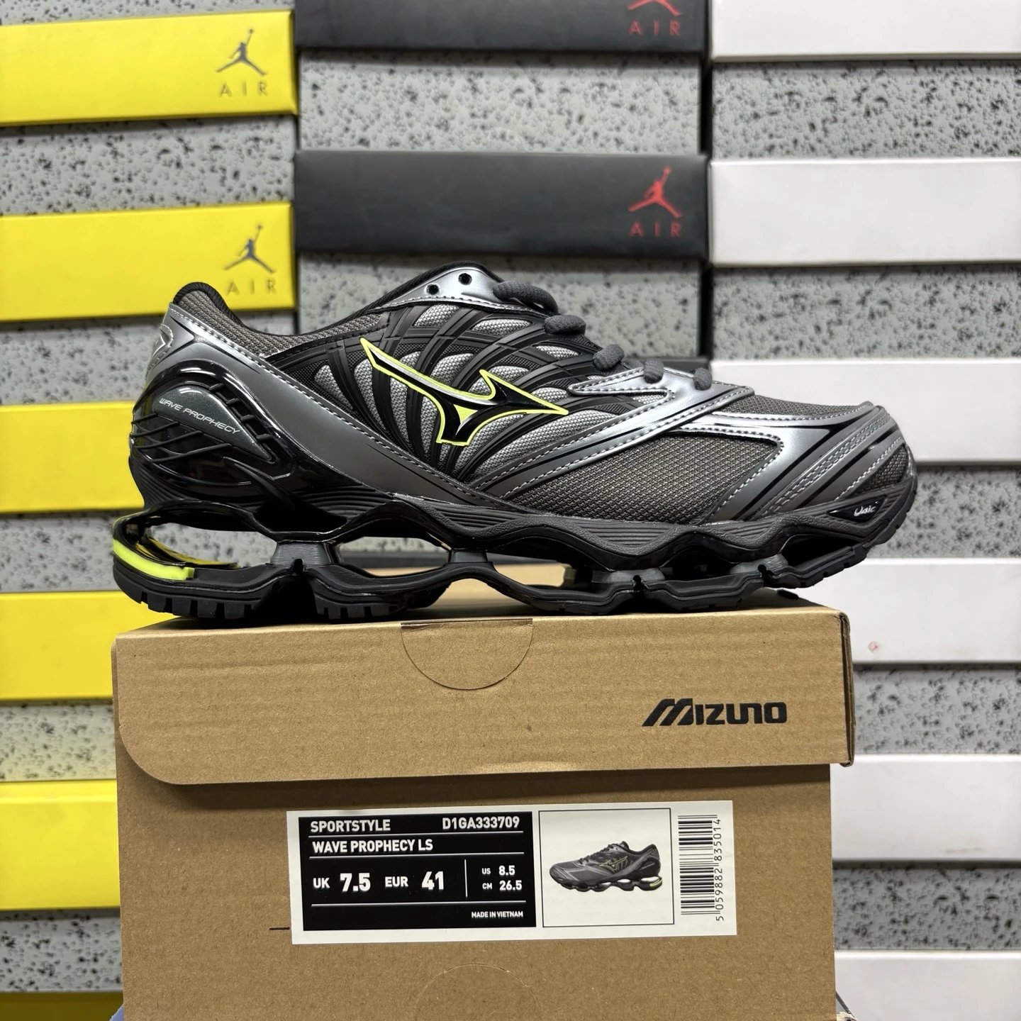灰色 D1GA333709