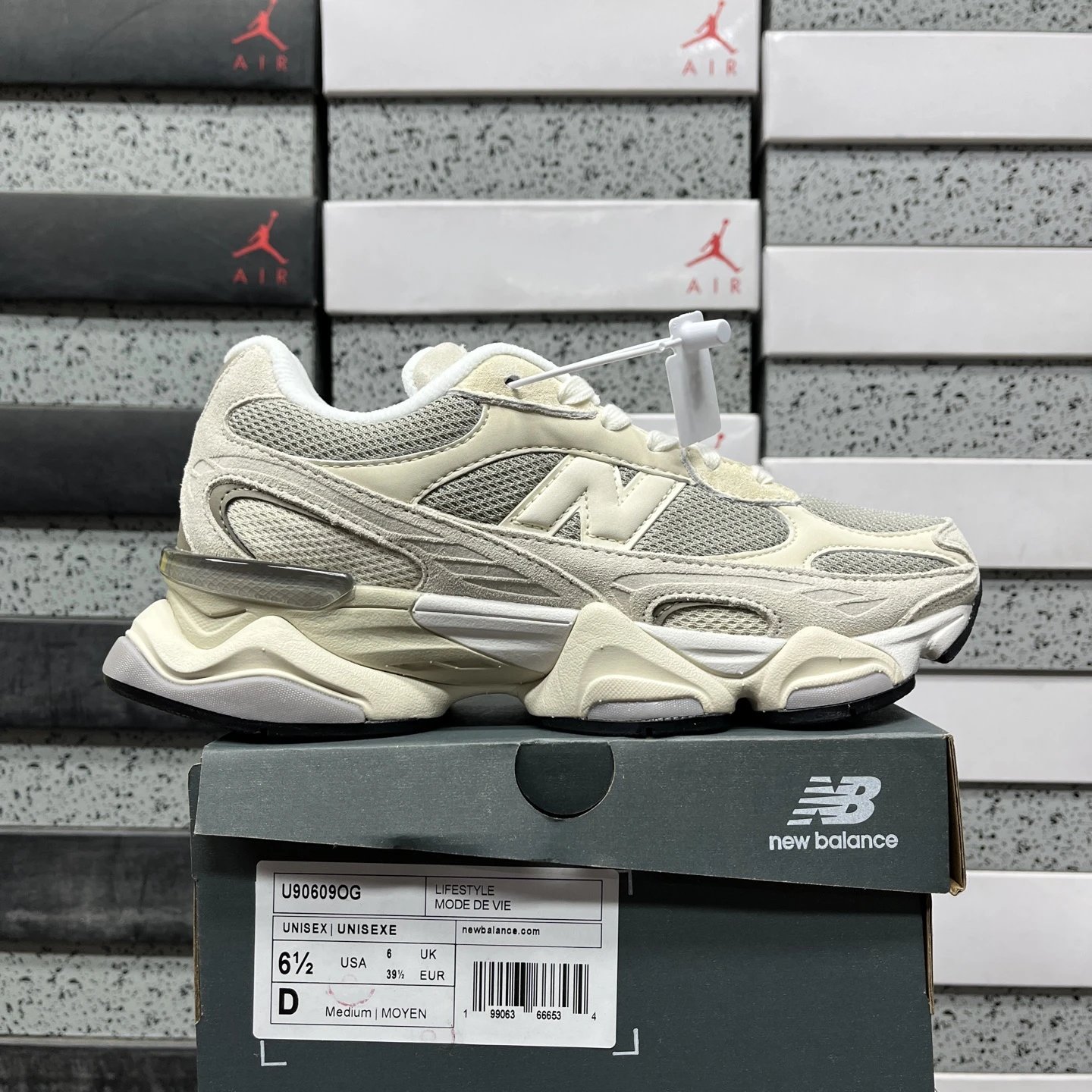 New Balance 9060 photo 7