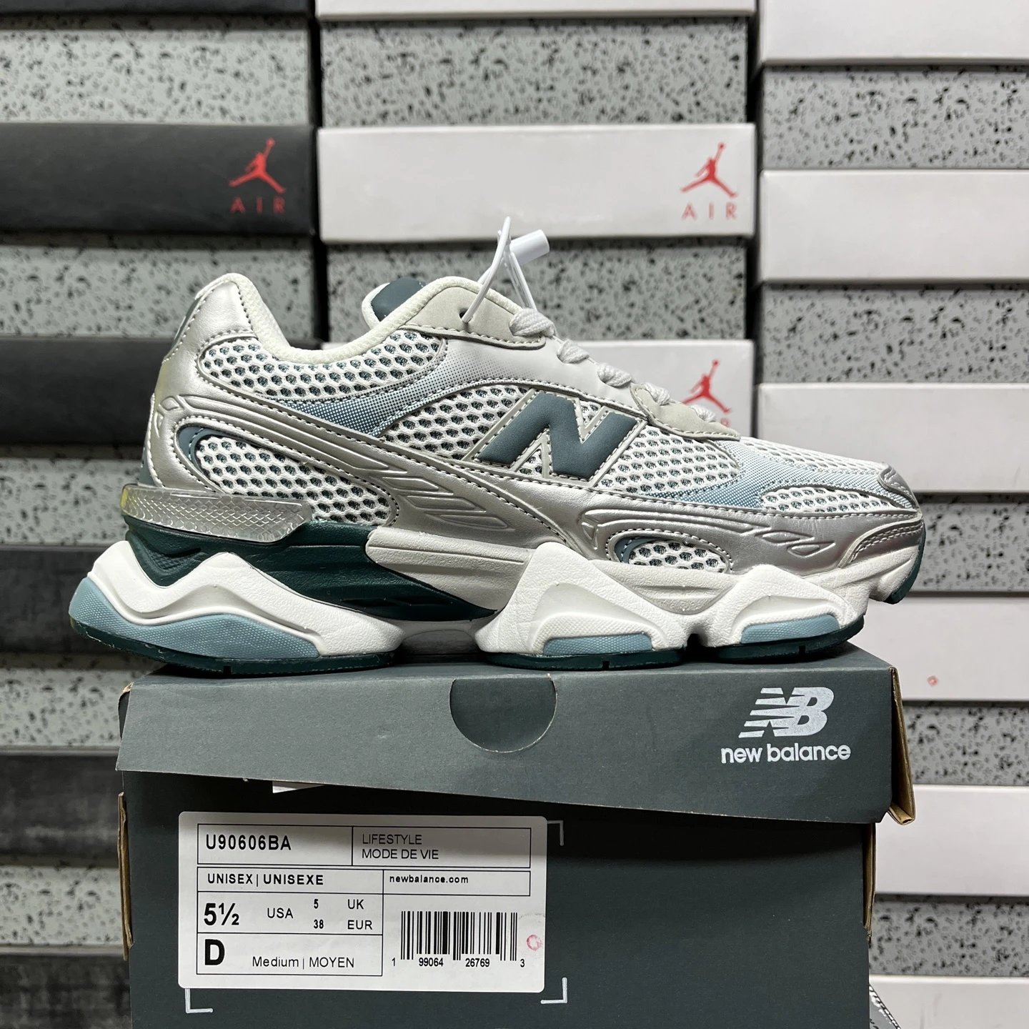 New Balance 9060 photo 6