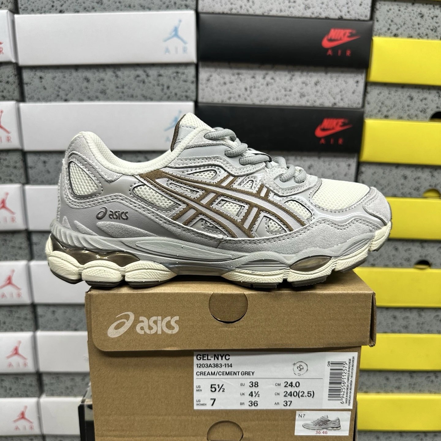 1203A383-114