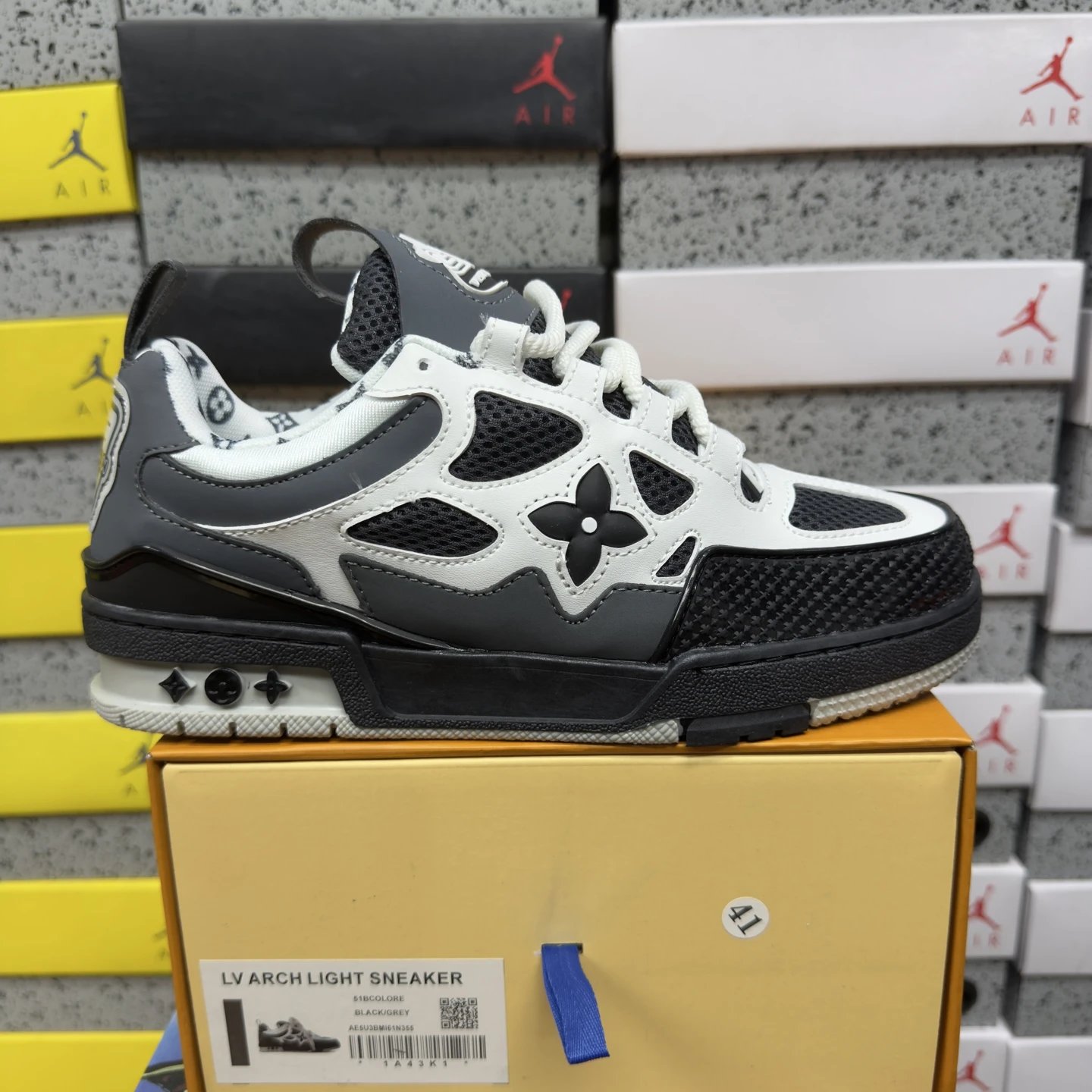 BLACKIGREY SK8黑灰