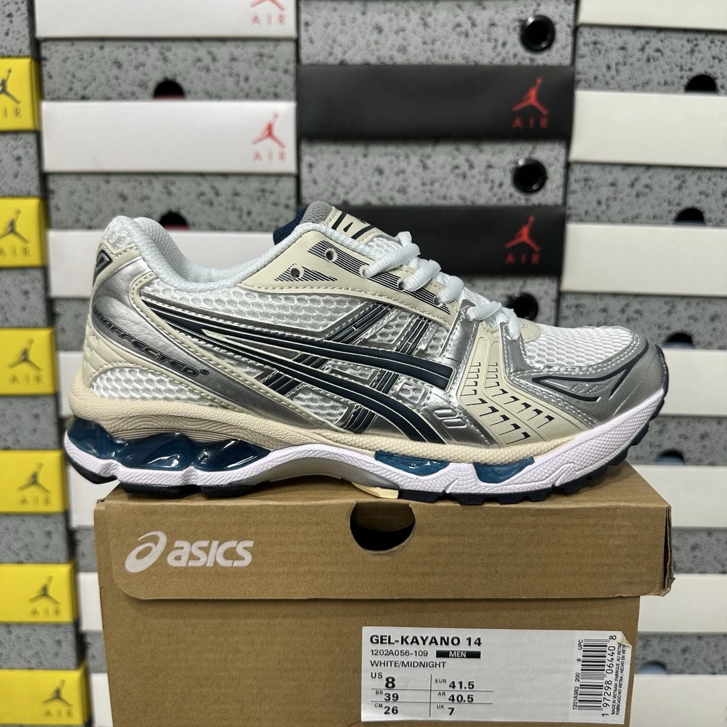 ASICS Gel-Kayano 14 photo 3