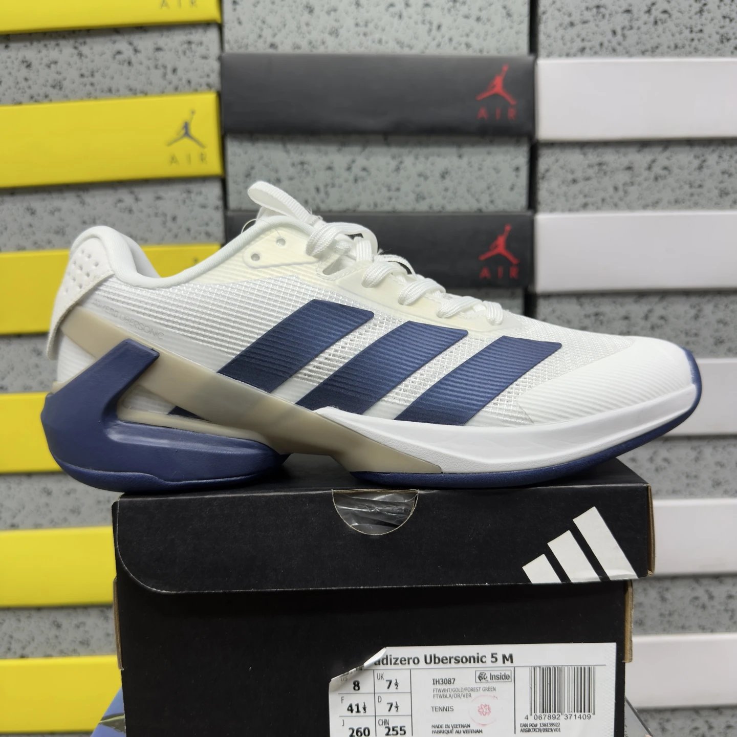 IH3087 meters white blue