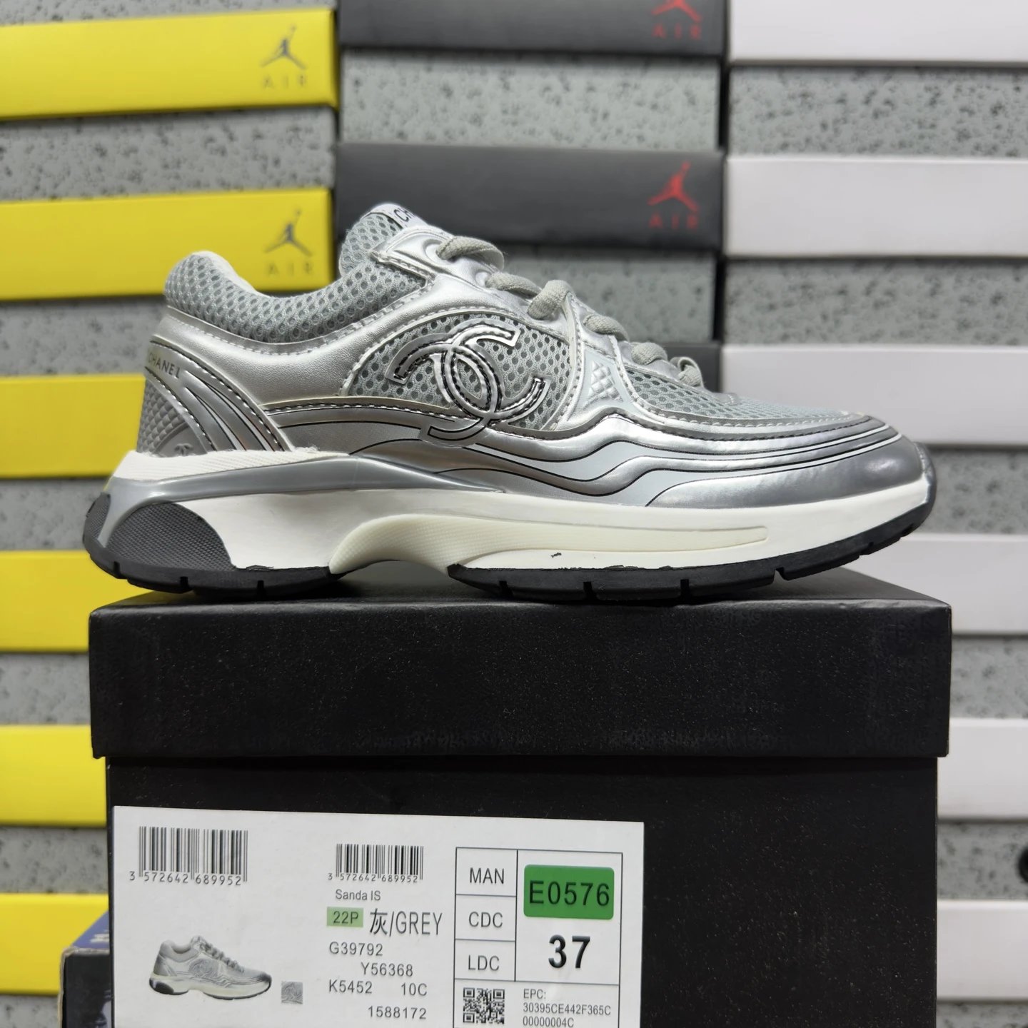 G39792 灰/GREY