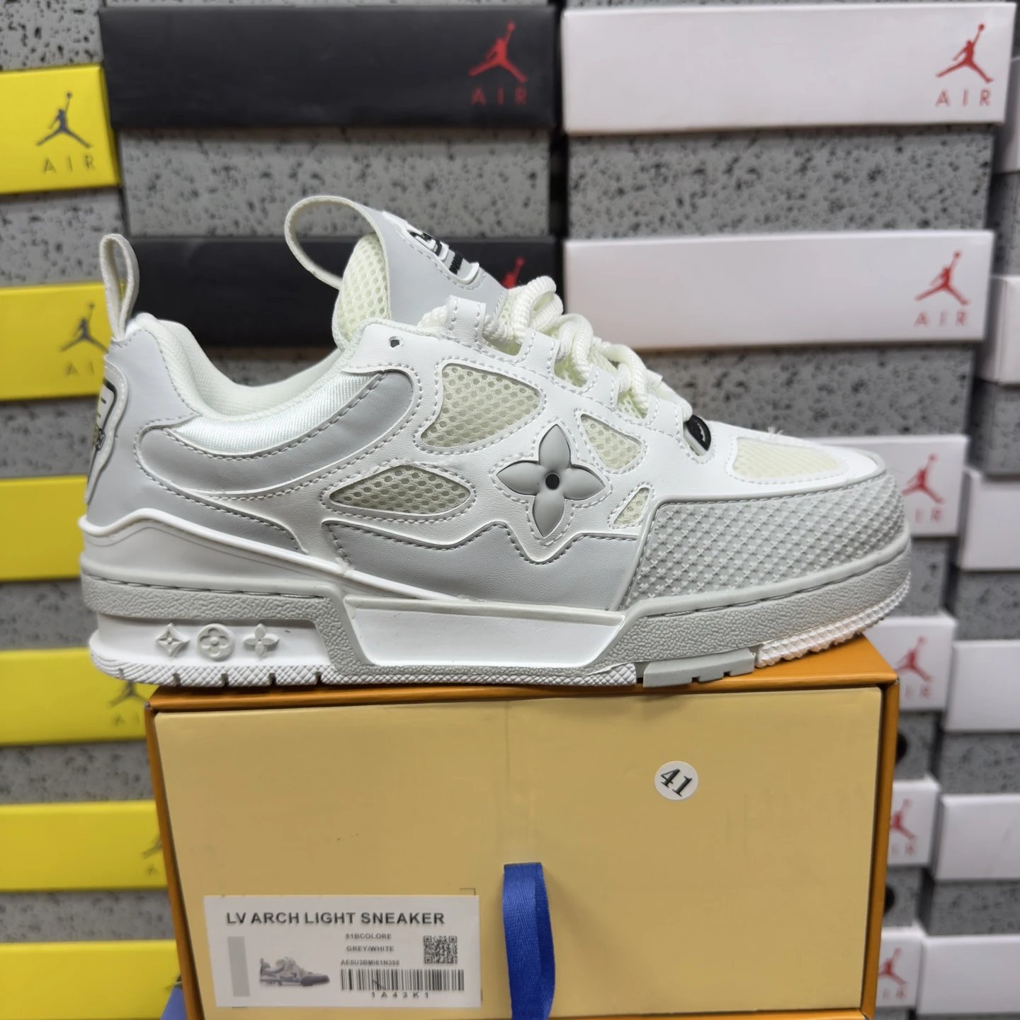 GREY WHITE SK8白灰