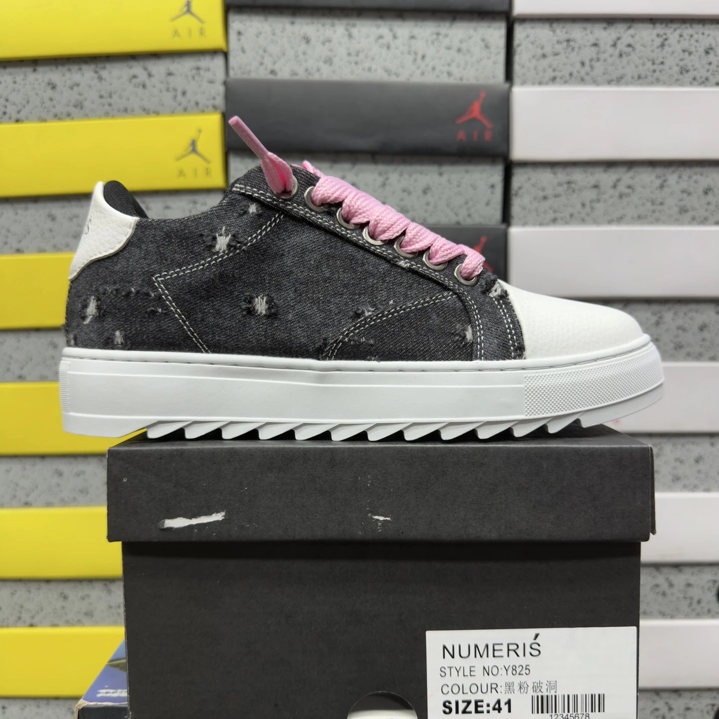 Y825 黑粉破洞