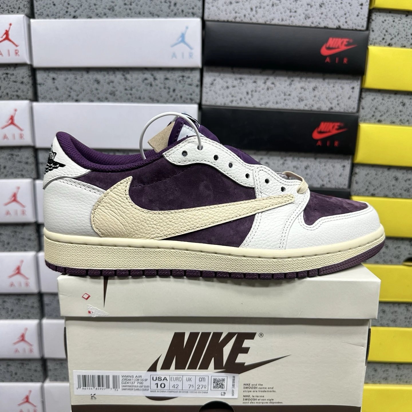 Jordan 1 Retro Low OG SP Travis Scott Canary DZ4137-700