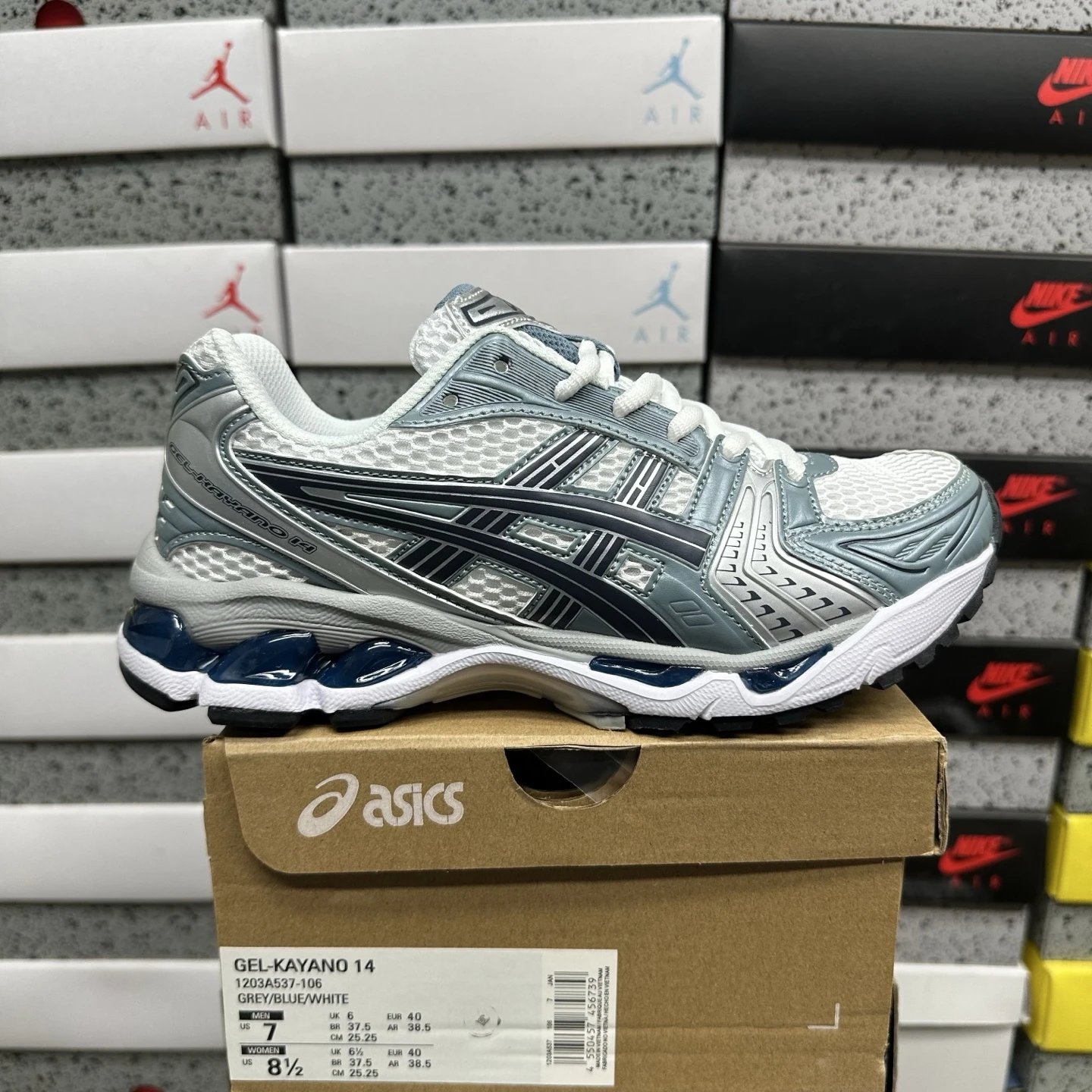 1203A537-106