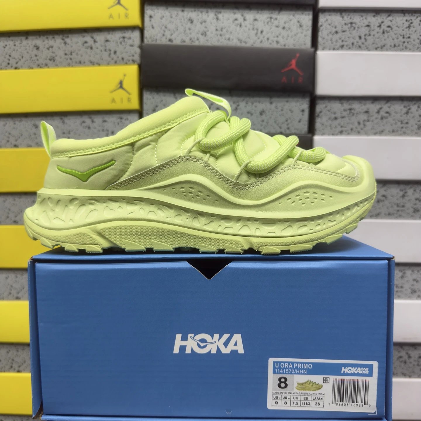 1141570/HHN