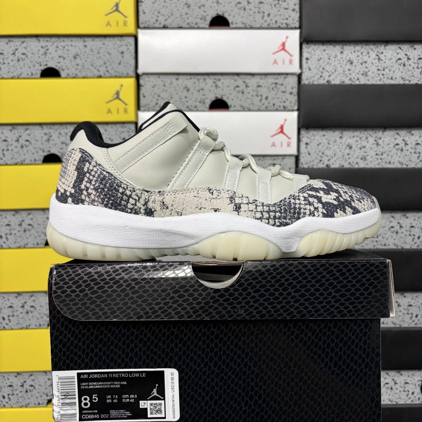 Jordan 11 Retro Low LE Light Bone Snakeskin CD6846-002