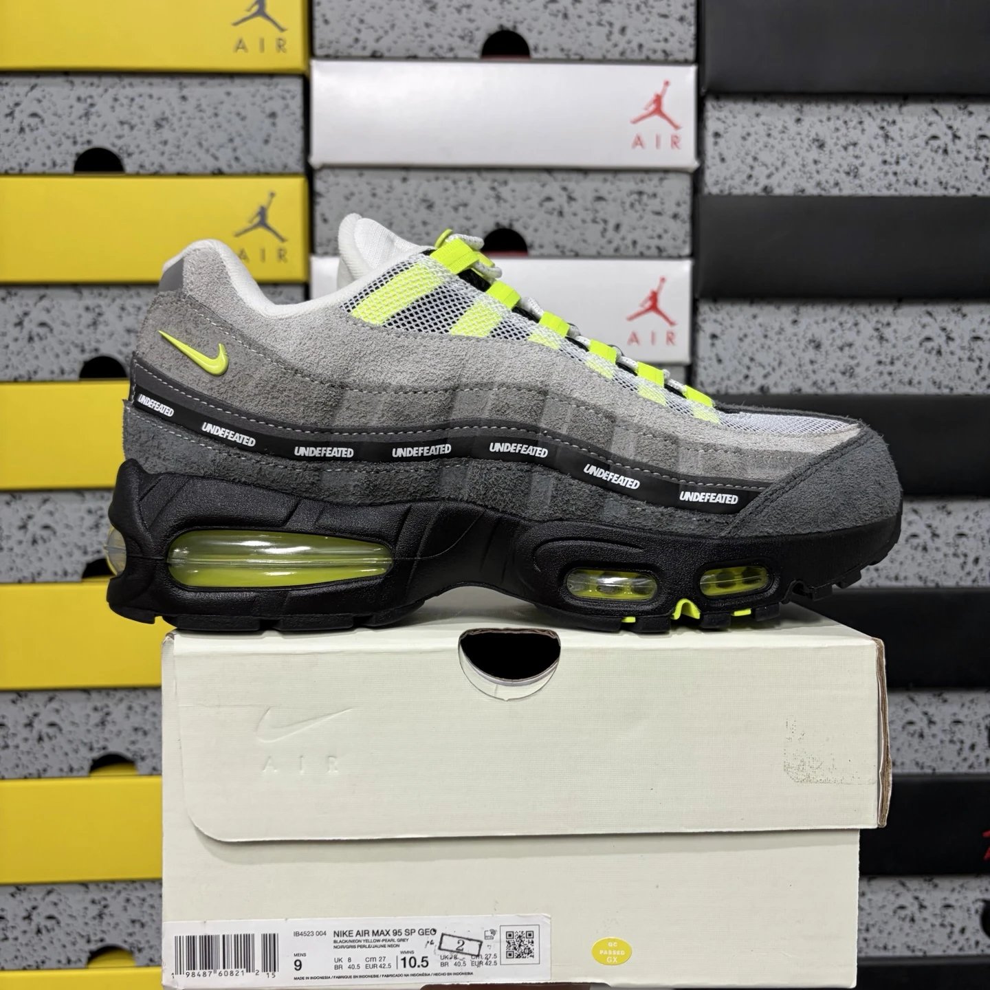 IB4523-004 UND纽约限定
