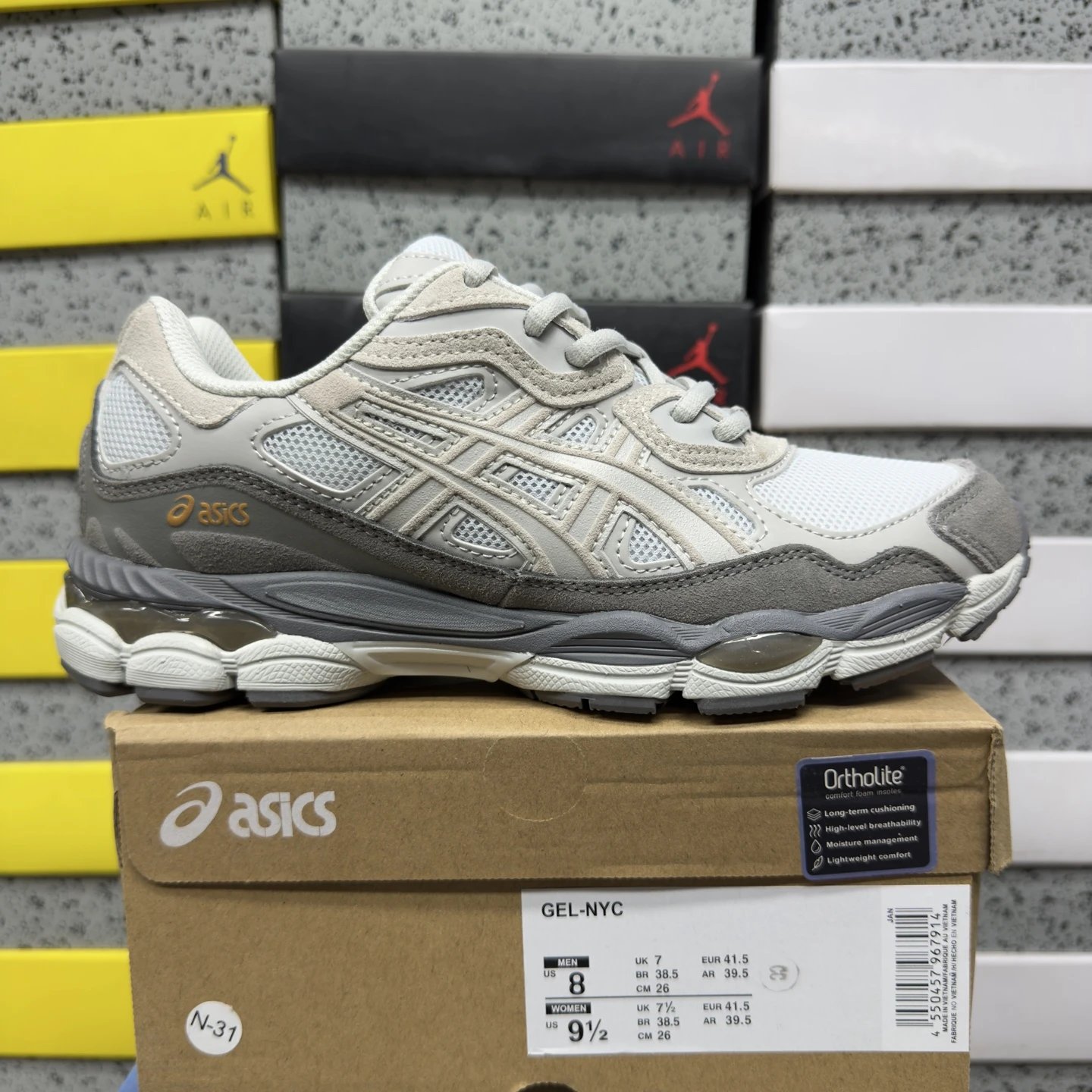 gray white