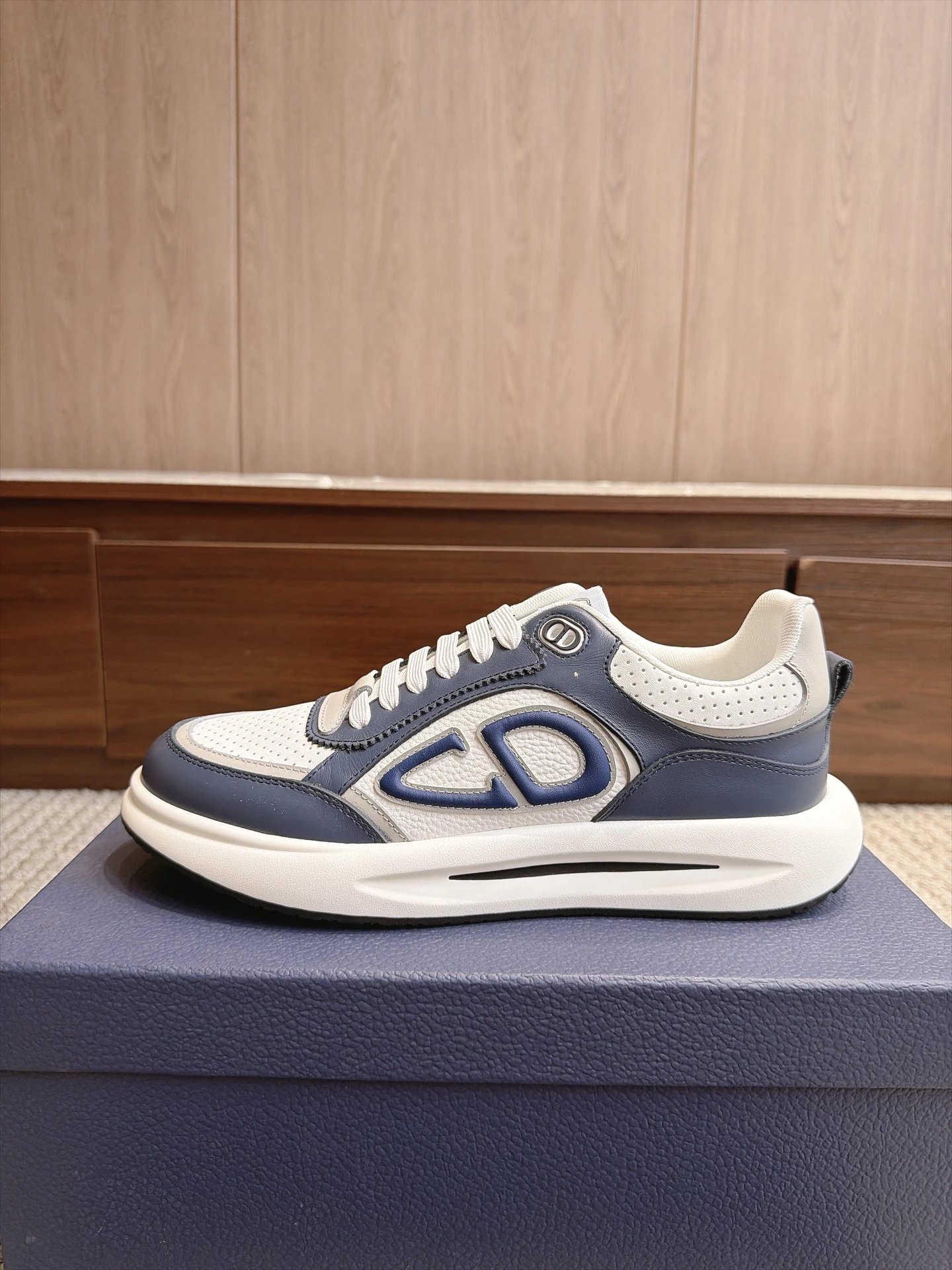 CD Mesh Breathable Athletic Casual Shoe photo 5