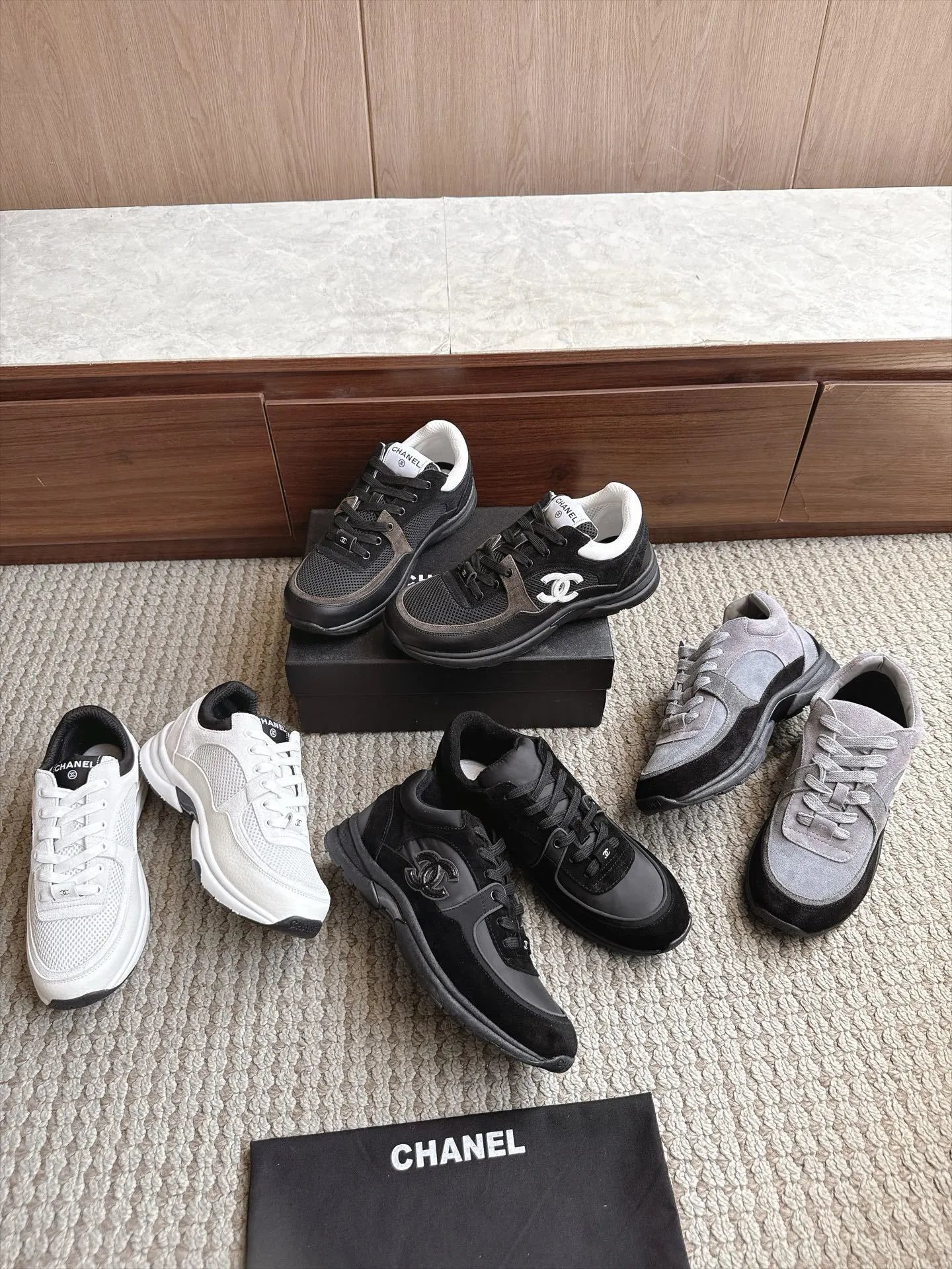 Suede Knit Patchwork Thick Sole Sneaker