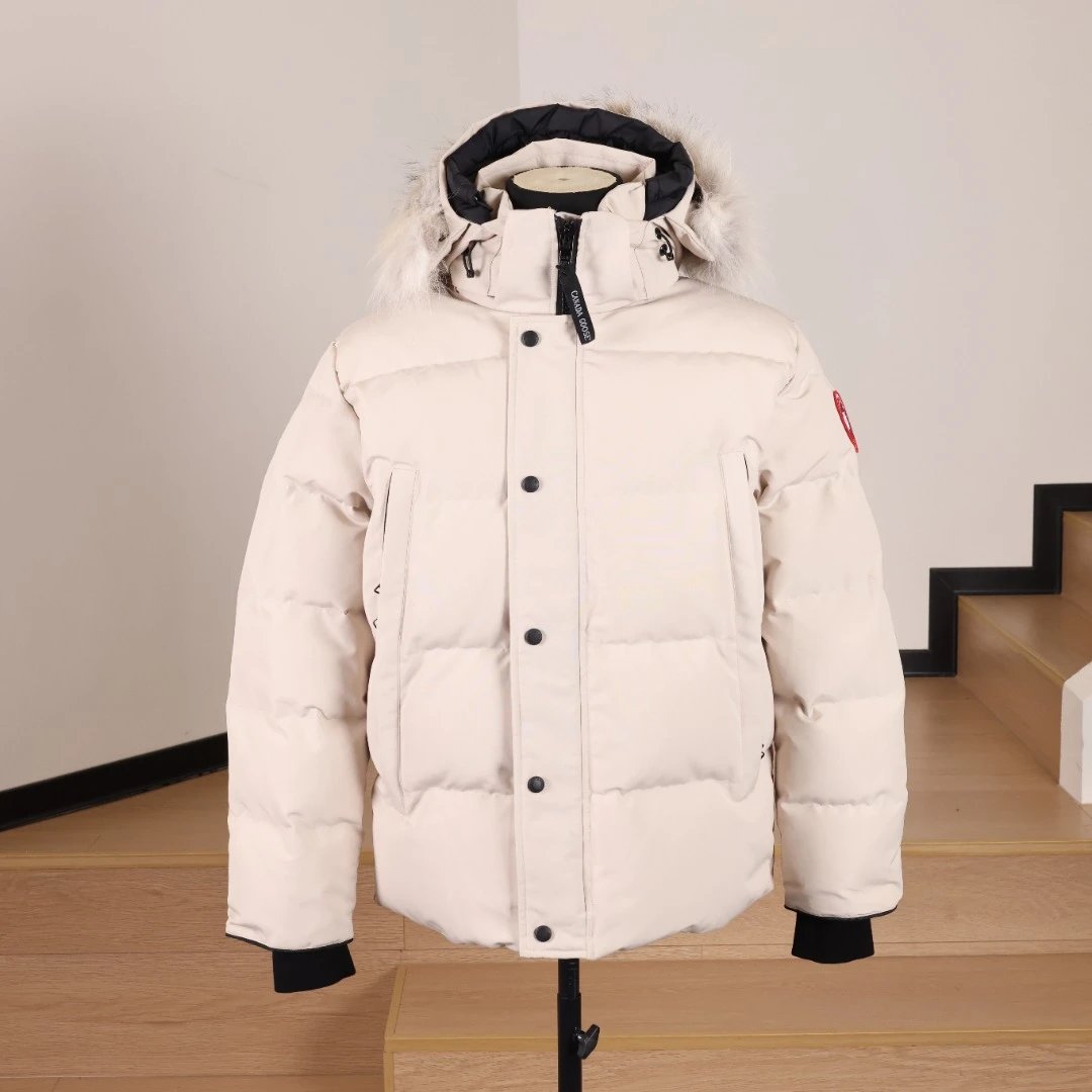 Canada Goose Wyndham Parka photo 4