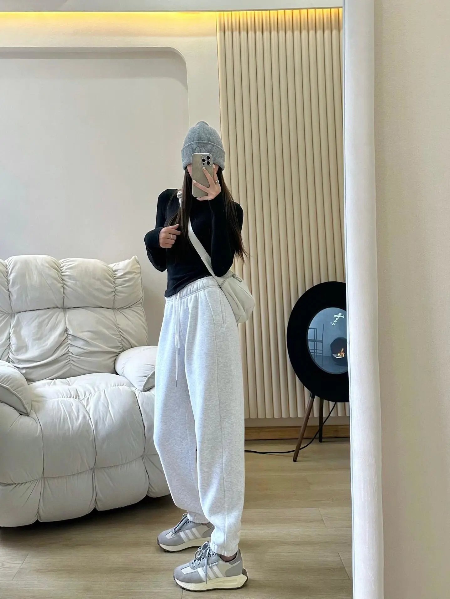 Lululemon Scuba High-Waist Knit Joggers photo 7
