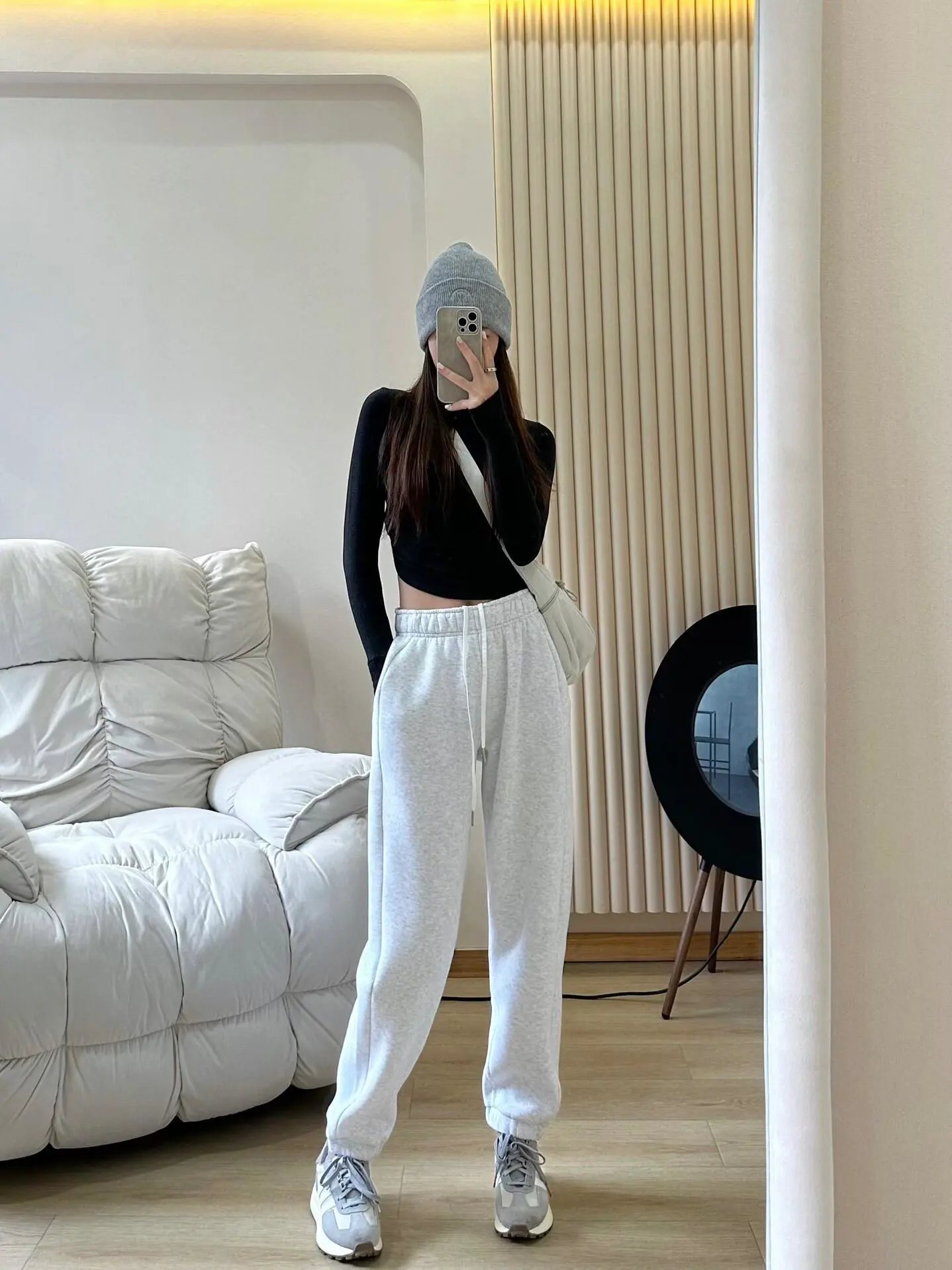 Lululemon Scuba High-Waist Knit Joggers photo 8