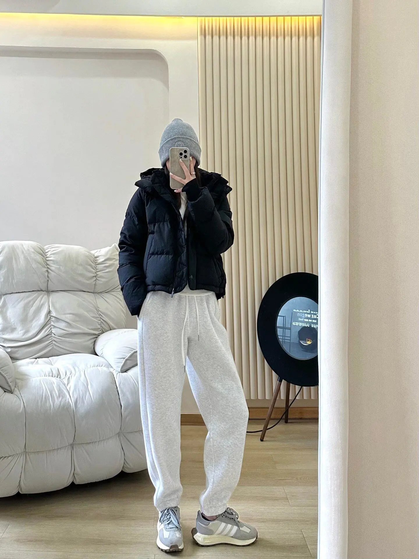 Lululemon Scuba High-Waist Knit Joggers photo 6