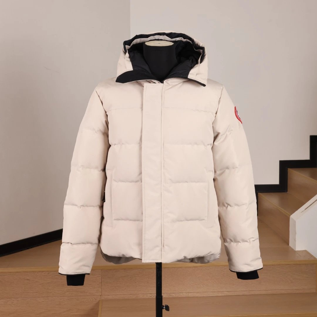 Canada Goose Macmillan Parka photo 7