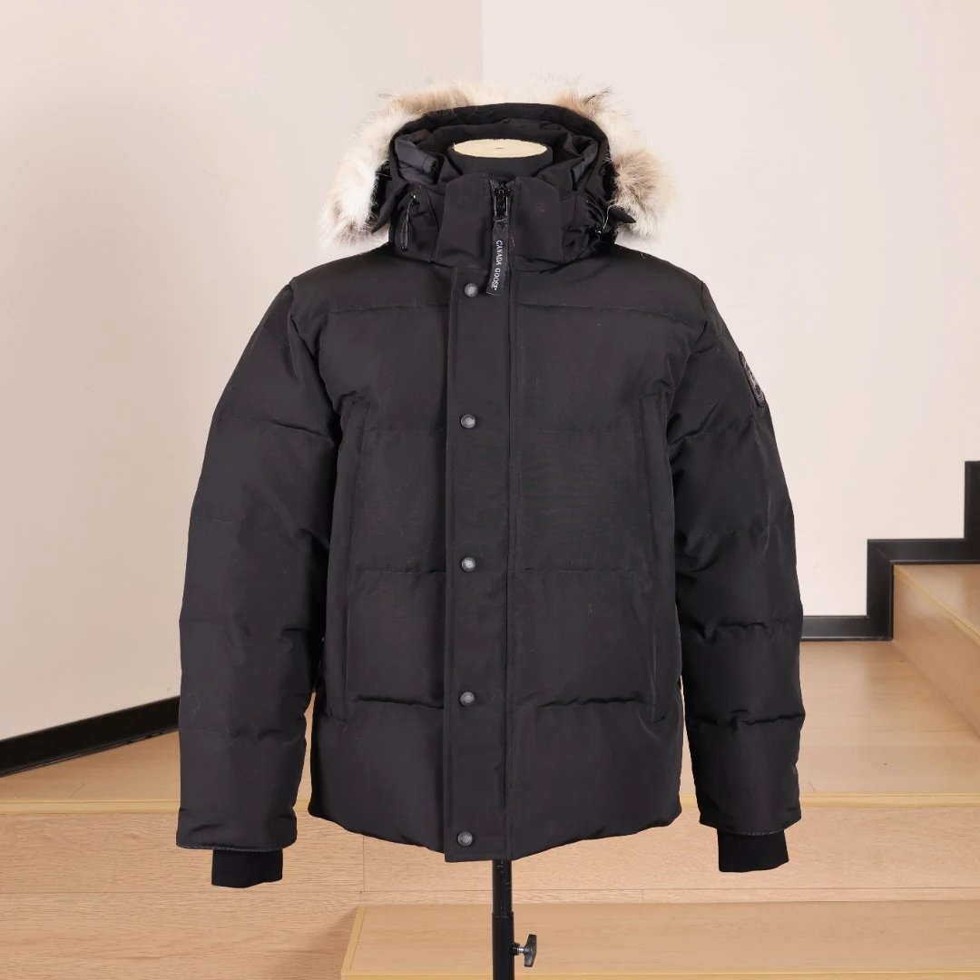Canada Goose Wyndham Parka photo 3