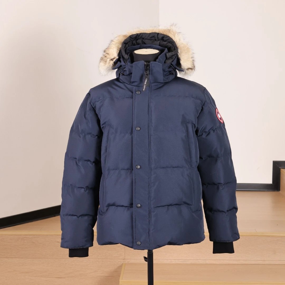 Canada Goose Wyndham Parka photo 7