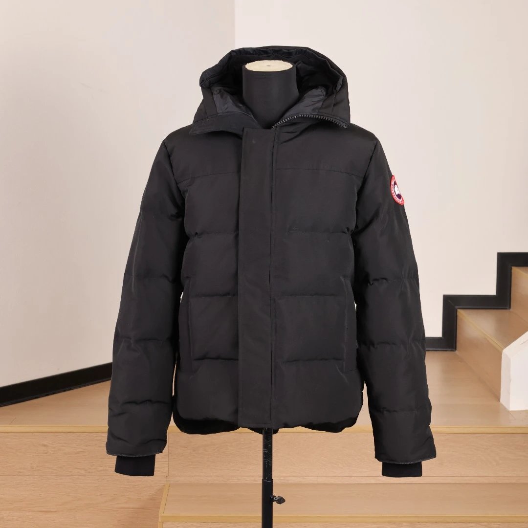 Canada Goose Macmillan Parka photo 3