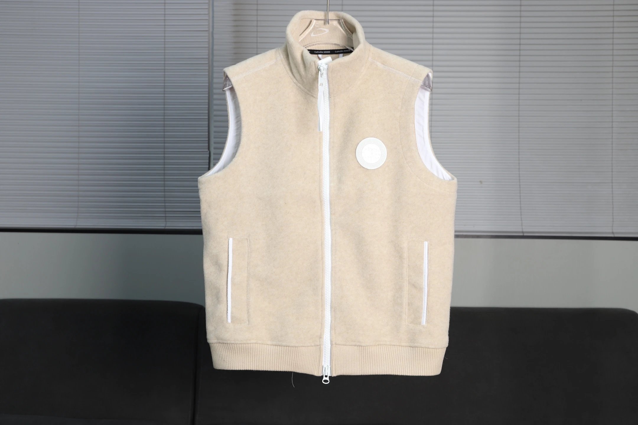 Canada Goose Mersey Vest photo 3