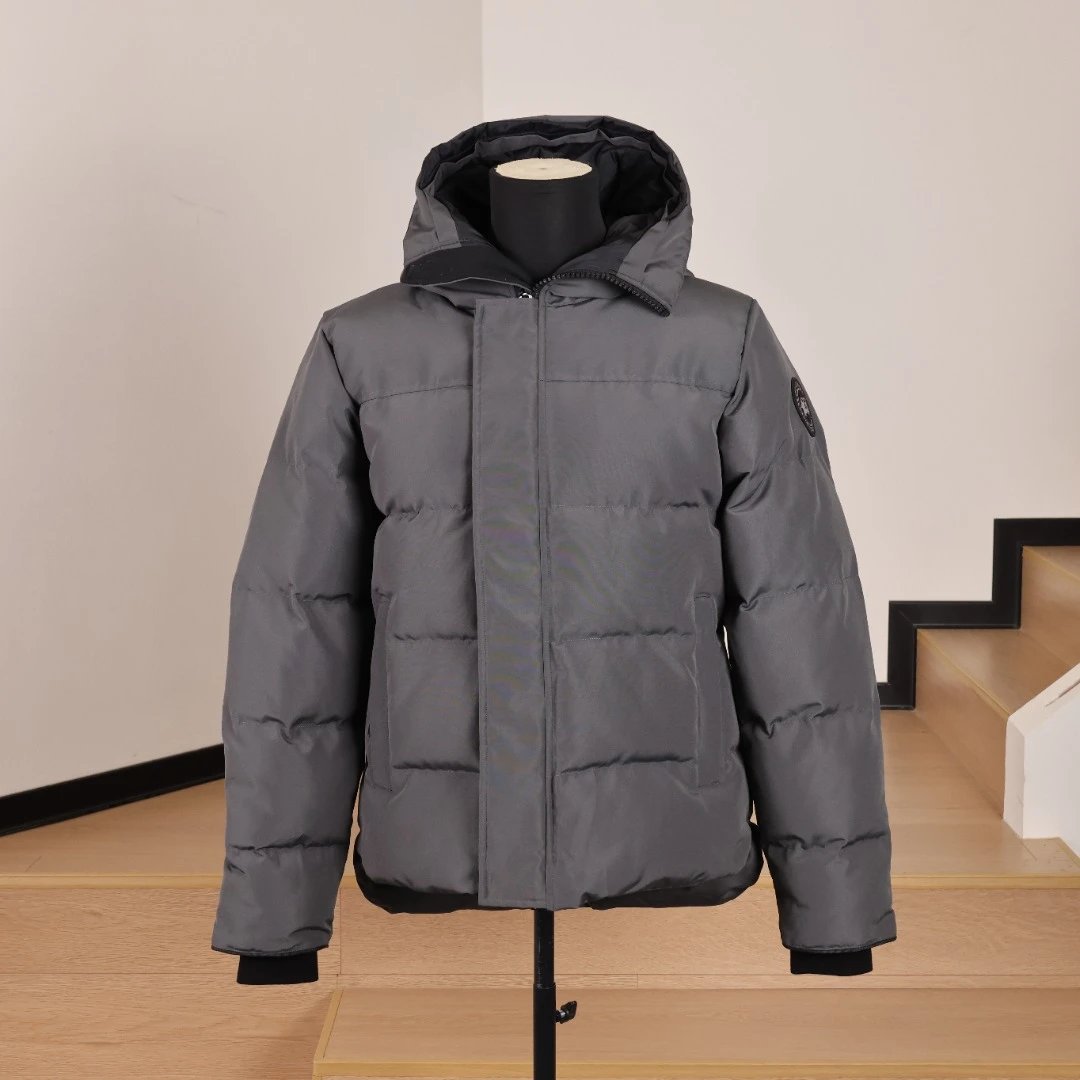 Canada Goose Macmillan Parka photo 4