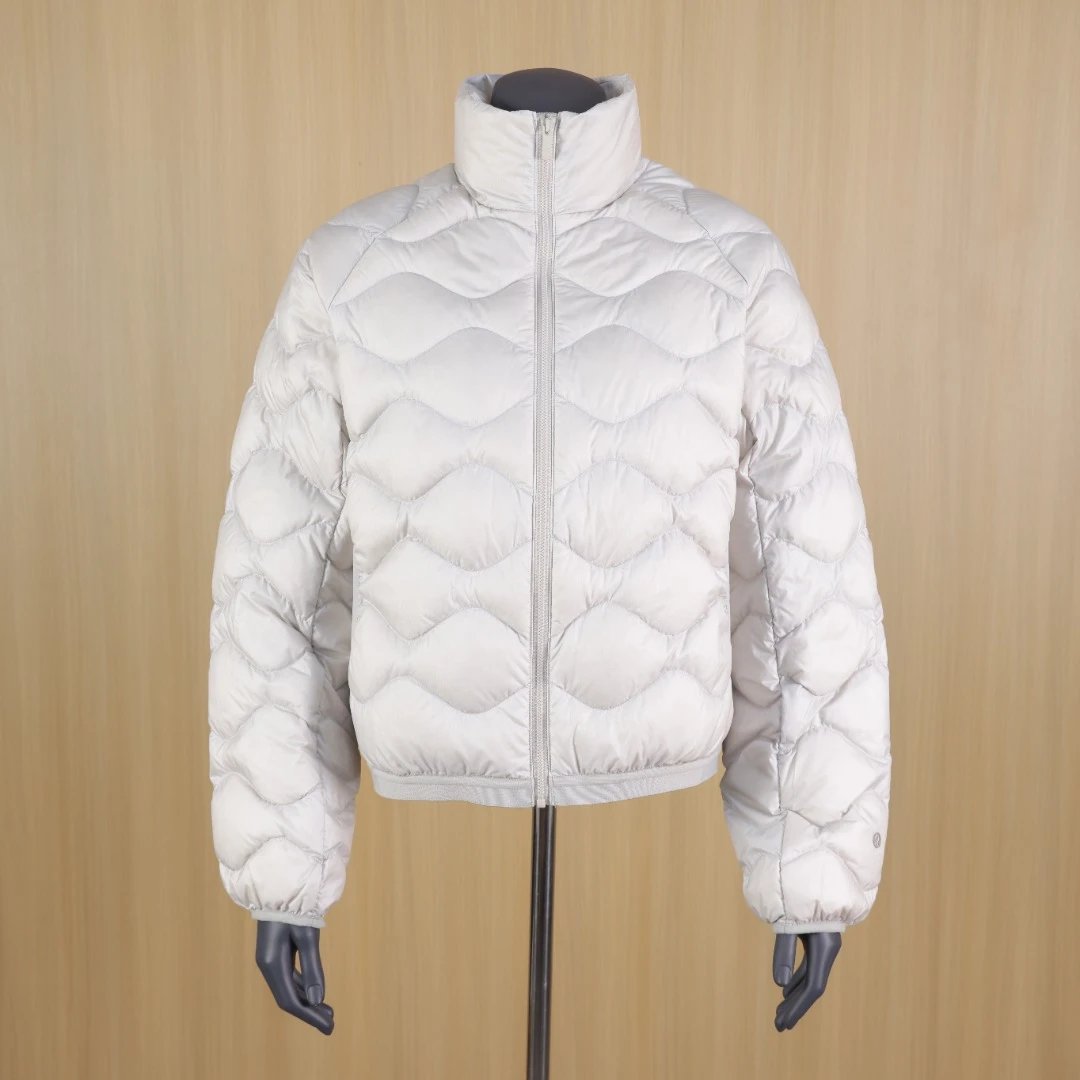 Lululemon 900 Down Short Puffer Jacket photo 4