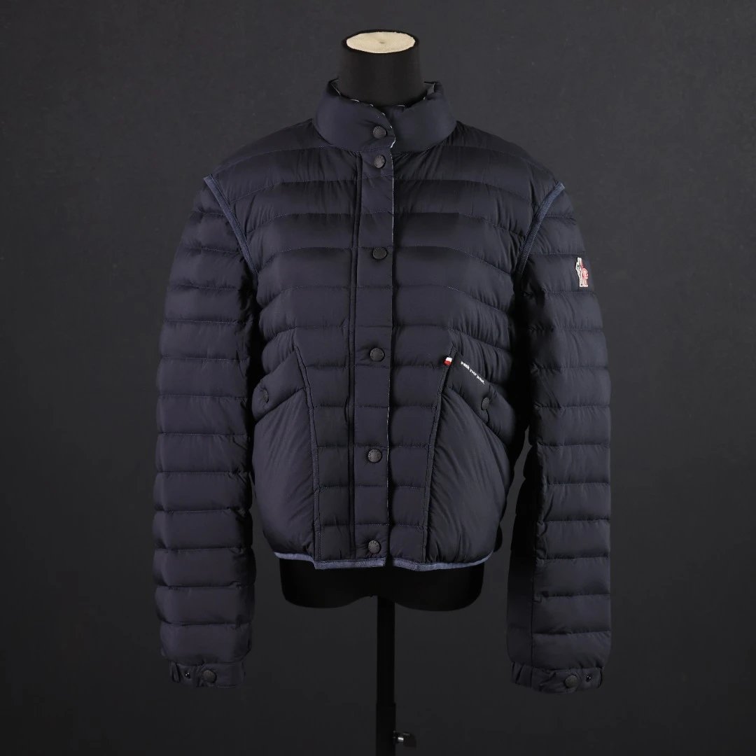 Moncler Madurlains Logo Down Jacket photo 3